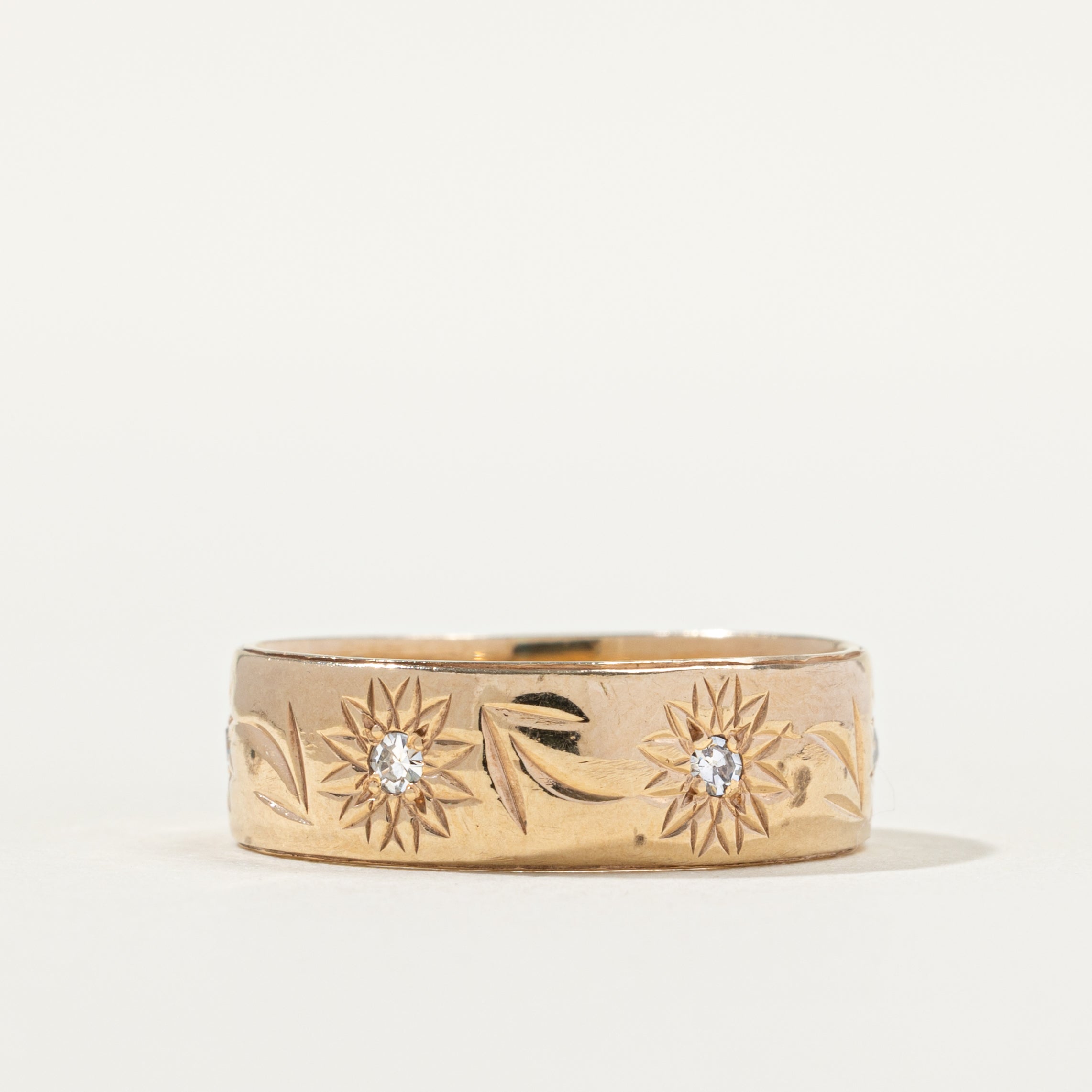 Diamond Engraved Floral Band | SZ 9.5 |
