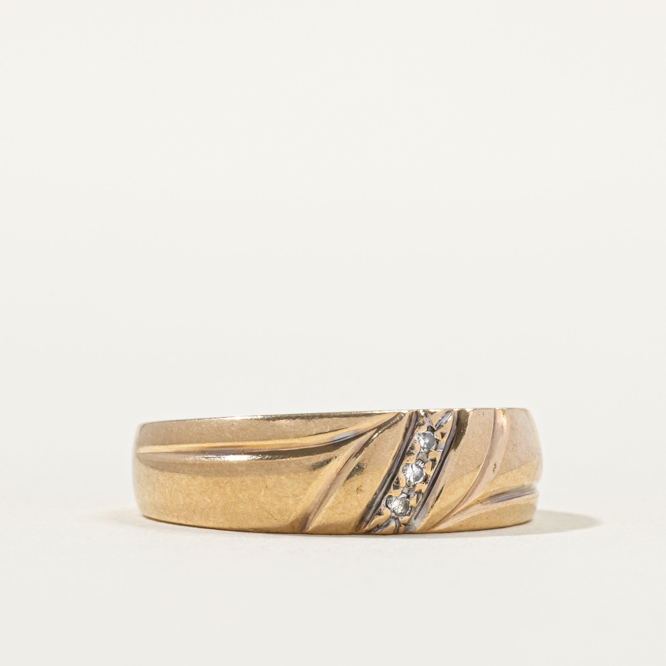 Diagonal Diamond Grooved Band | SZ 7.25 | 6.1mm |