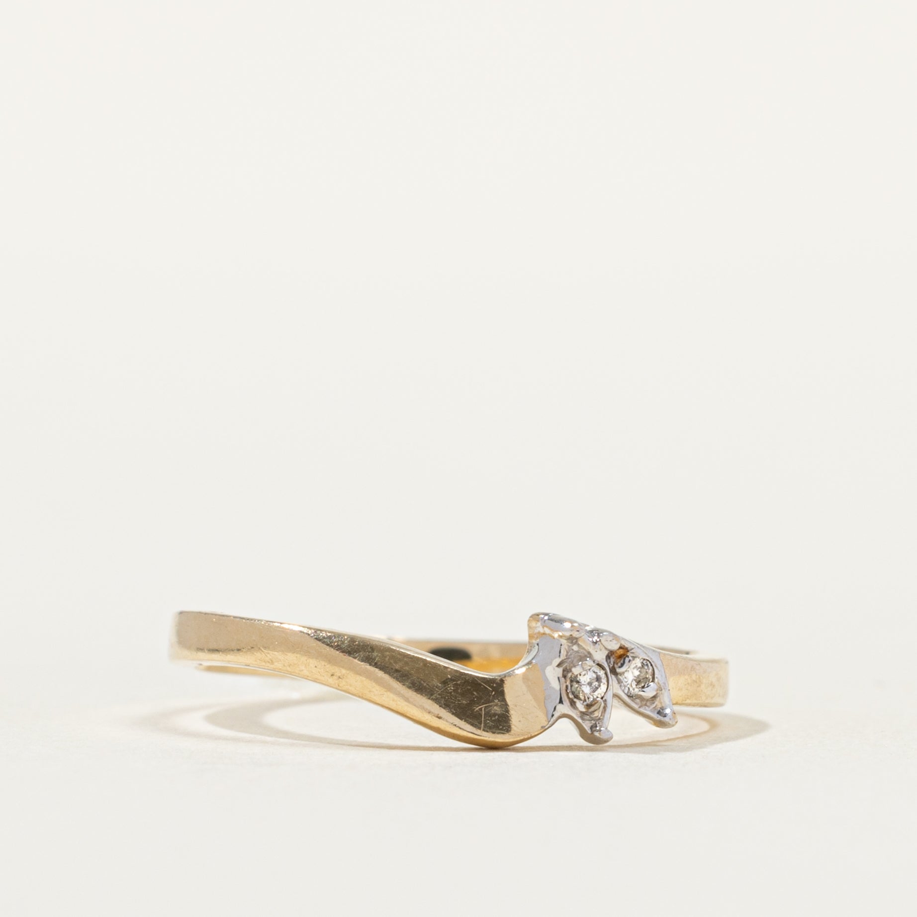 Two Tone Diamond Contour Ring | SZ 6.0 |