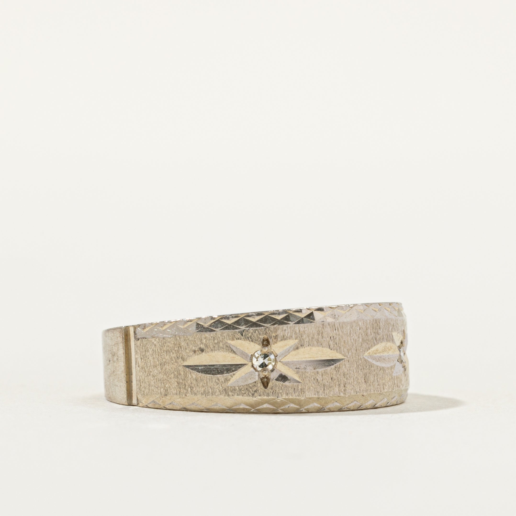 Star Set Diamond Textured Band | SZ 7.75 |
