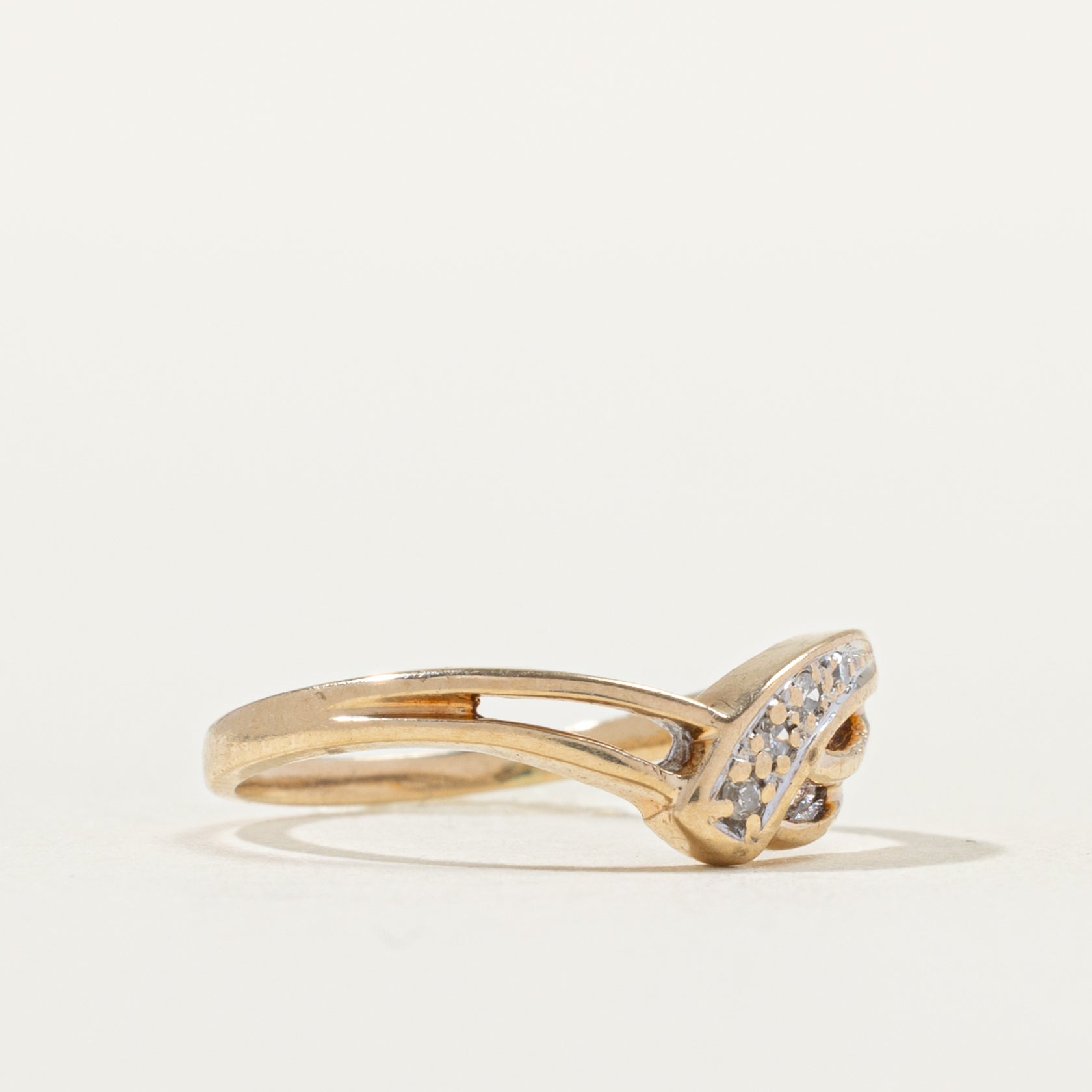 Pave Set Diamond Chevron Ring | SZ 2.75 |