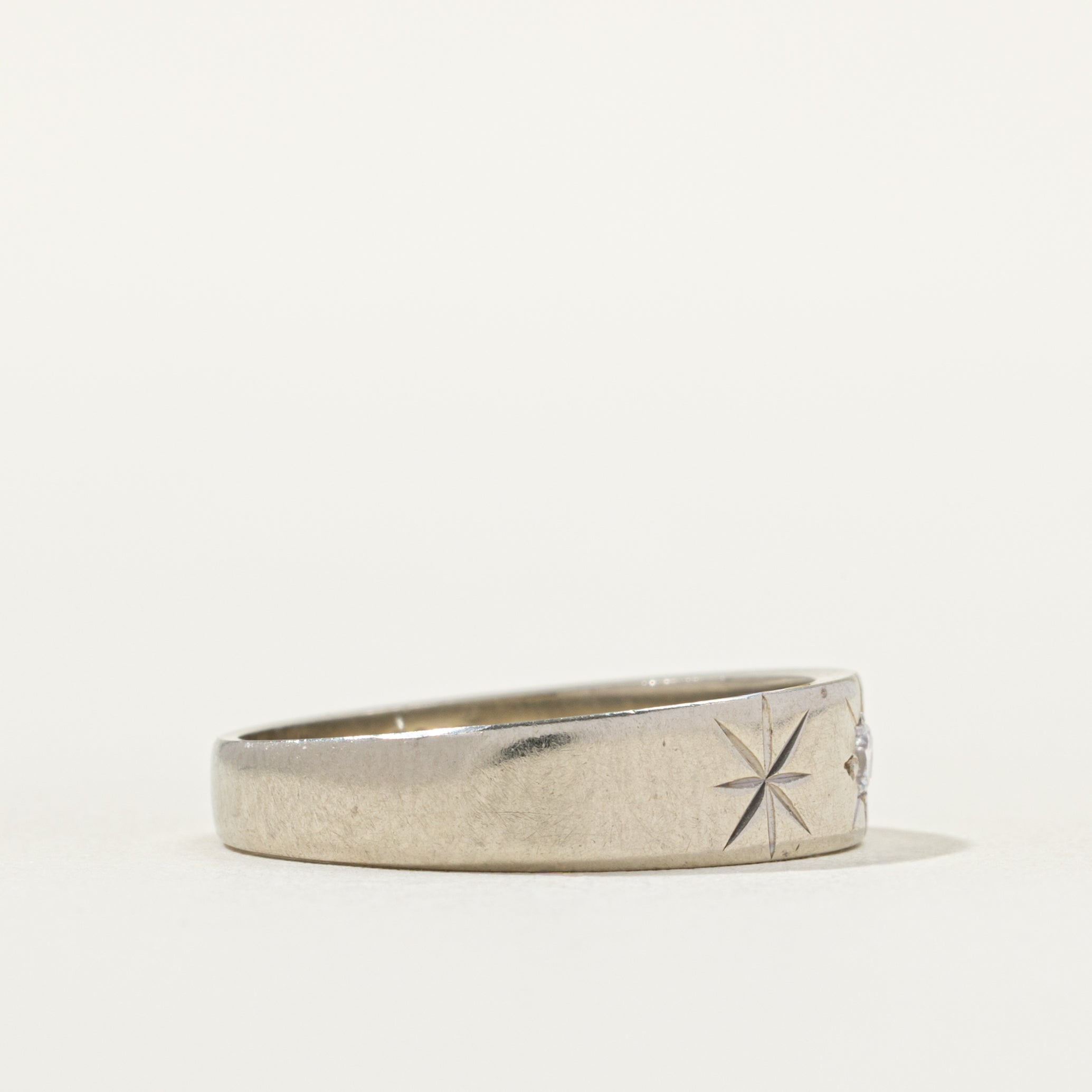 Star Set Diamond Band | SZ 6.75 |