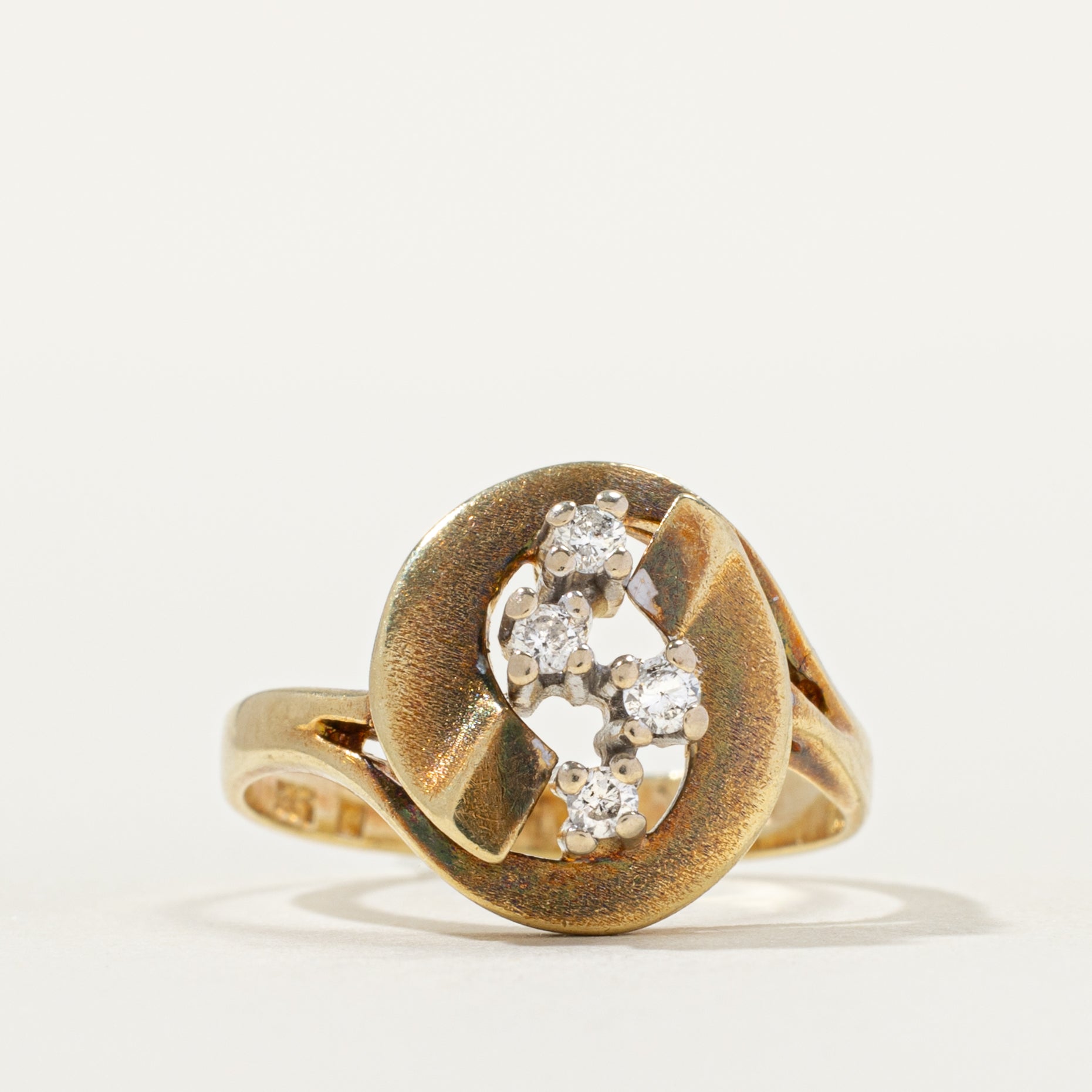 Scattered Diamond Abstract Cocktail Ring | SZ 5.75 |