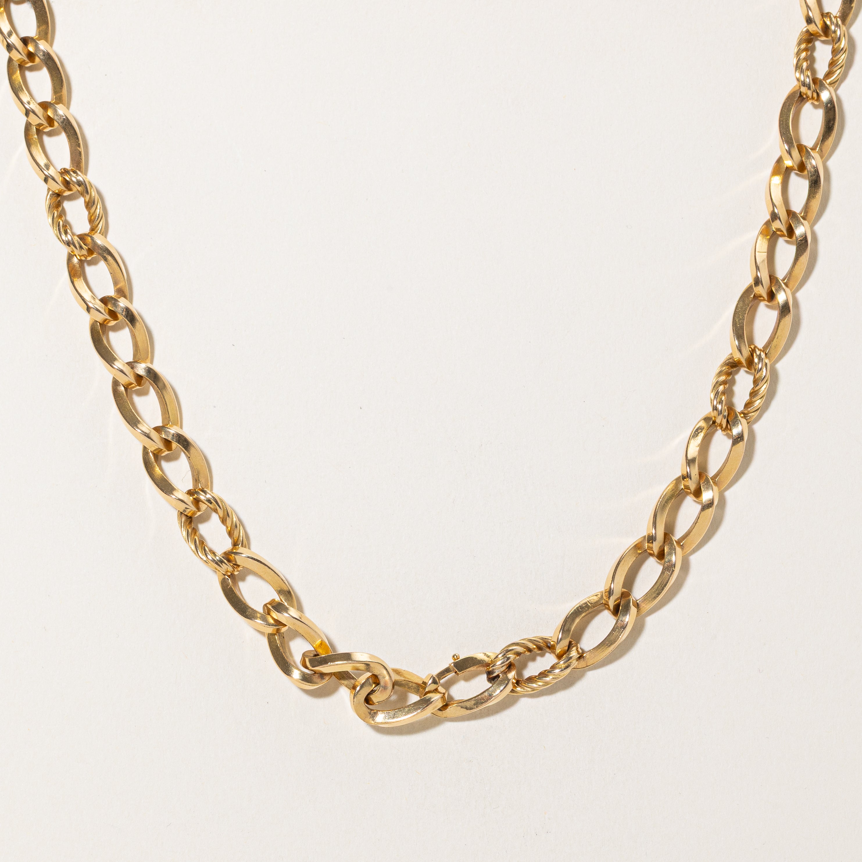 'Boucheron' Textured Curb Link Chunky Chain Necklace | 20" |