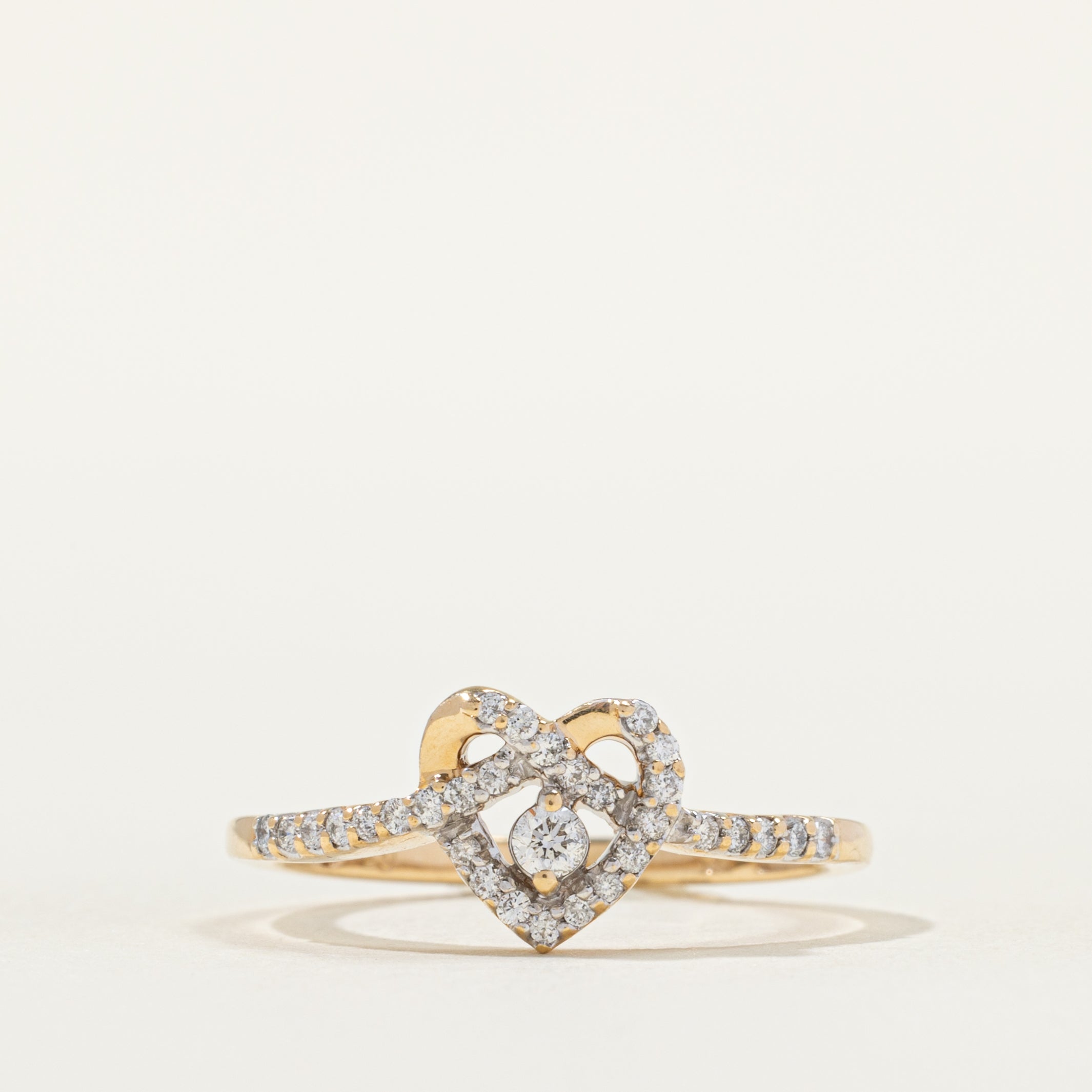 Diamond Crossover Heart RIng | SZ 6.75 |