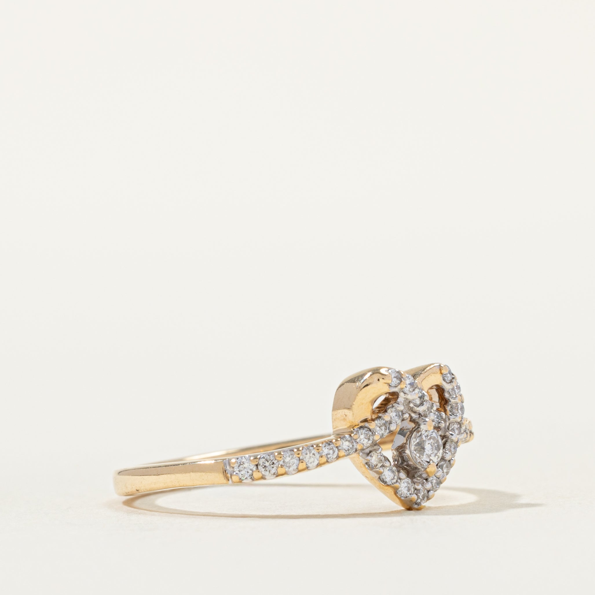 Diamond Crossover Heart RIng | SZ 6.75 |