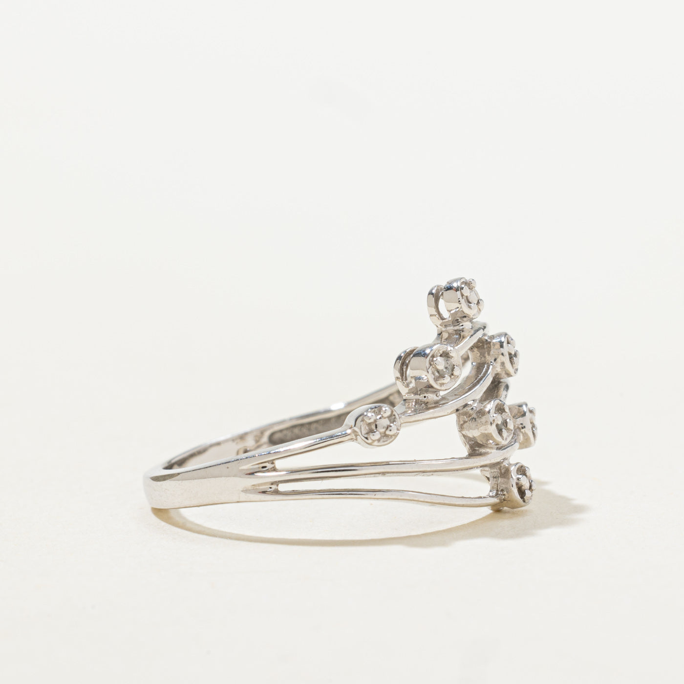 Scattered Diamond Bypass Ring | SZ 7.0 |