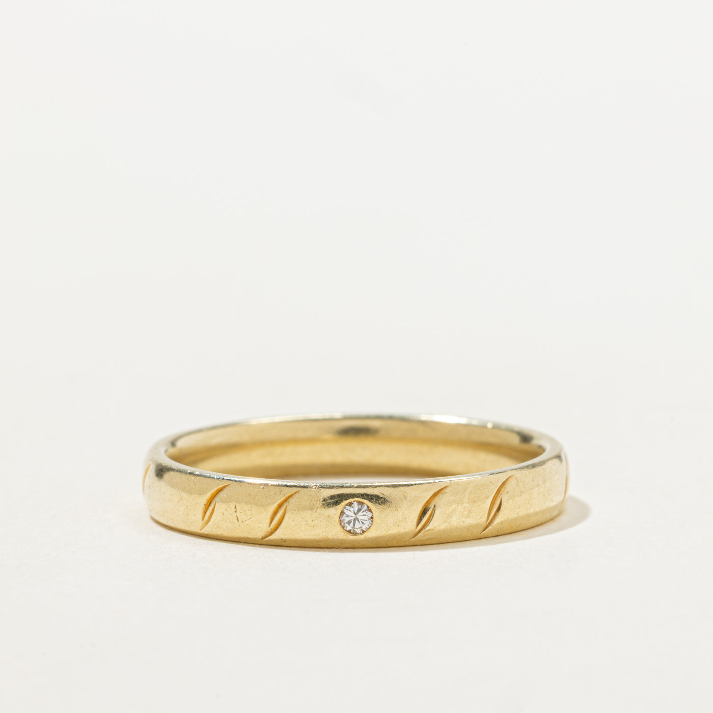 Flush Set Diamond Textured Band | 3.25mm | SZ 9.0 |