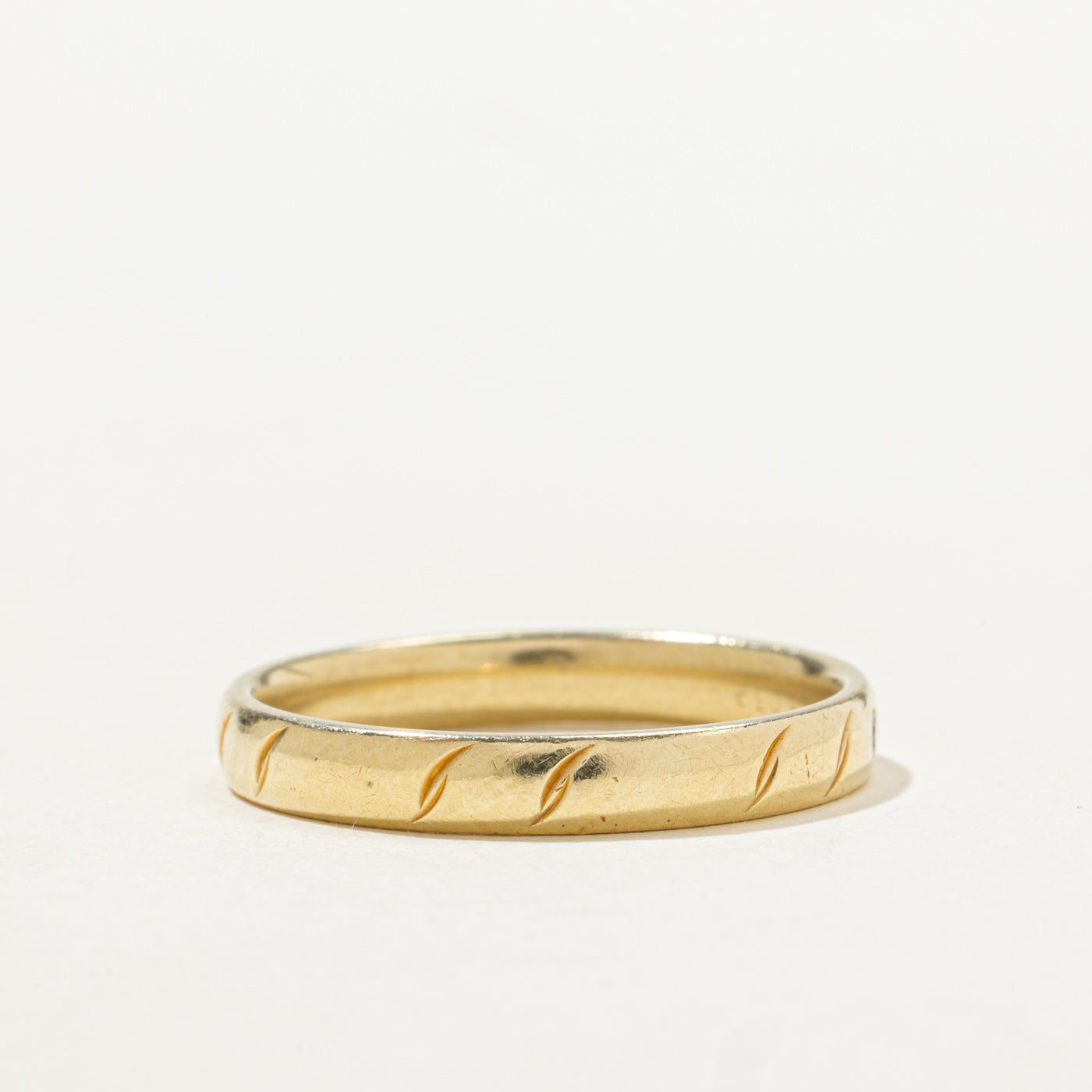 Flush Set Diamond Textured Band | 3.25mm | SZ 9.0 |