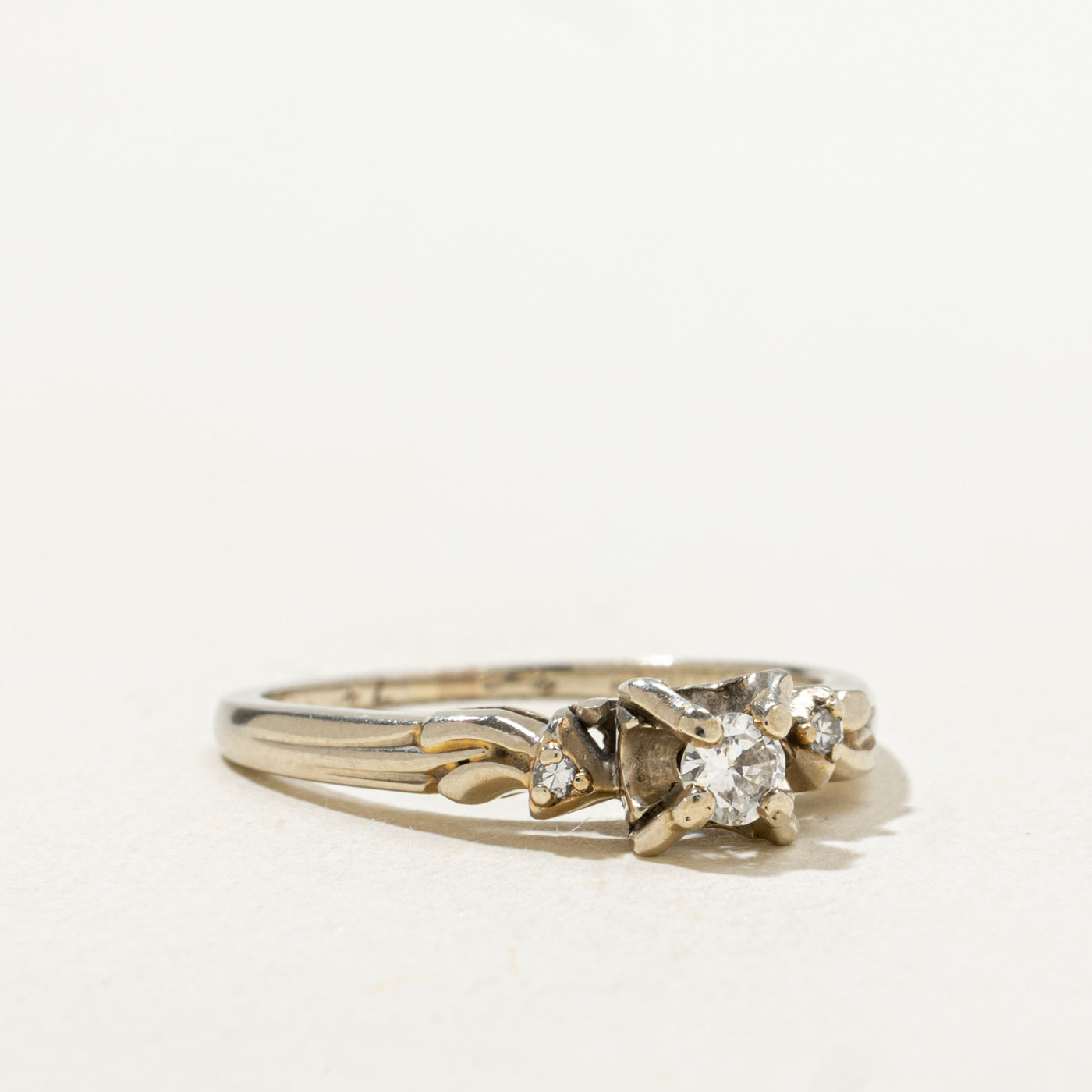Illusion Set Diamond Accented Ring | SZ 6.25 |