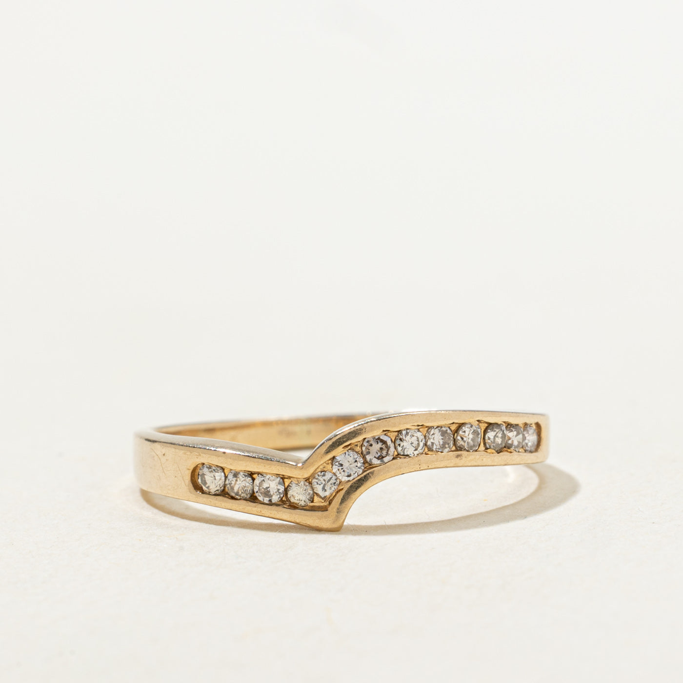Channel Set Diamond Chevron Ring | SZ 7.5 |