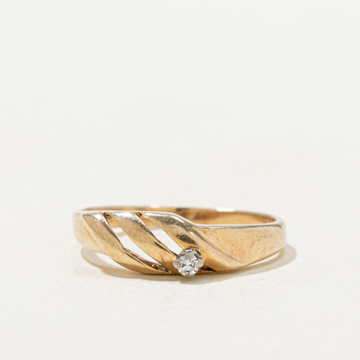 Diamond Wavy Openwork Band | SZ 4.25 |