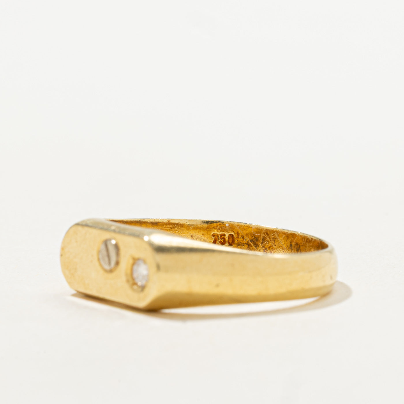 Bague chevalière sertie de diamants en forme d'étoile | Taille 10,5 |