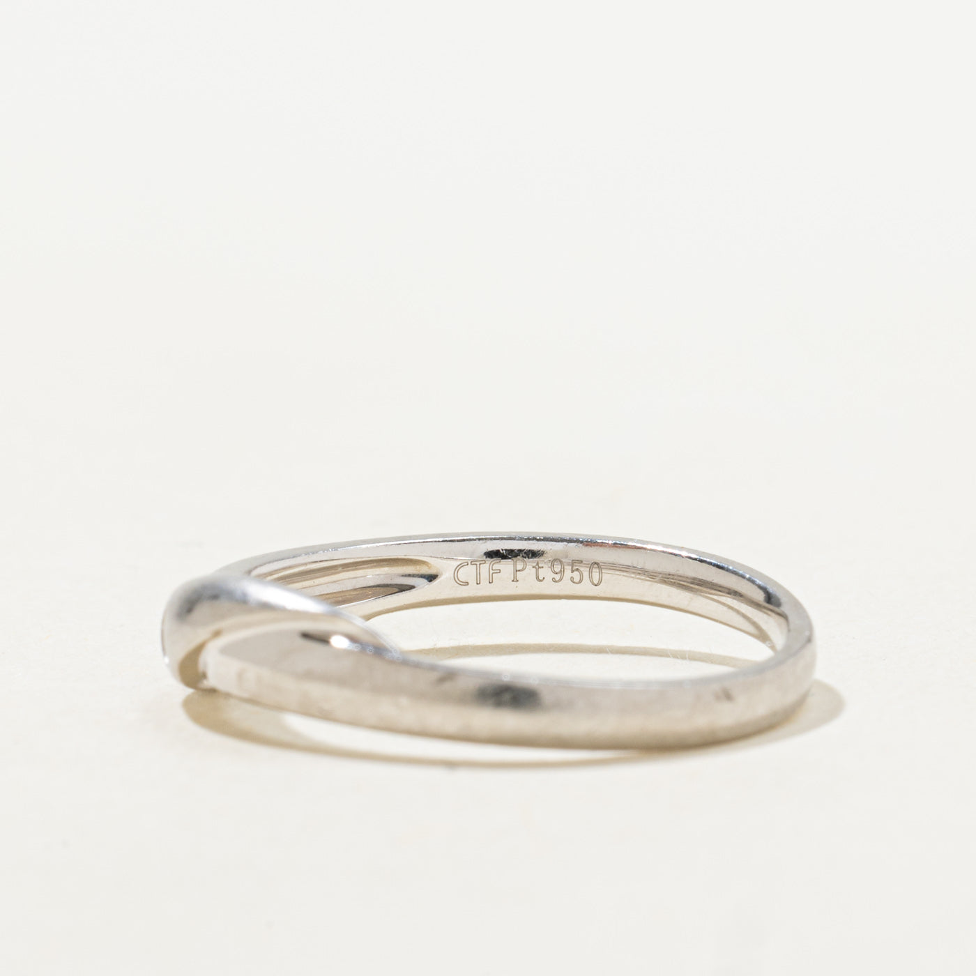 Flush Set Diamond Crossover Band | SZ 6.75 |