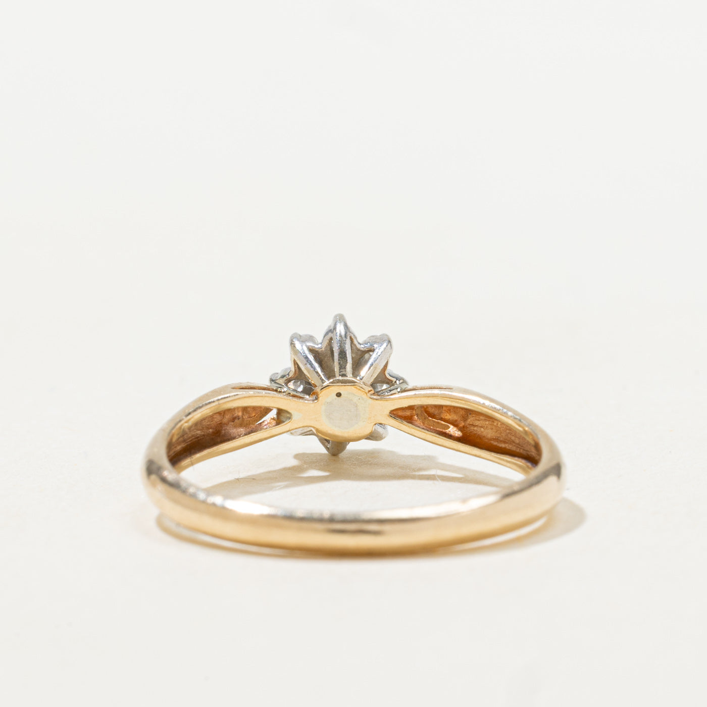 Diamond Petal Halo Ring | SZ 6.25 |
