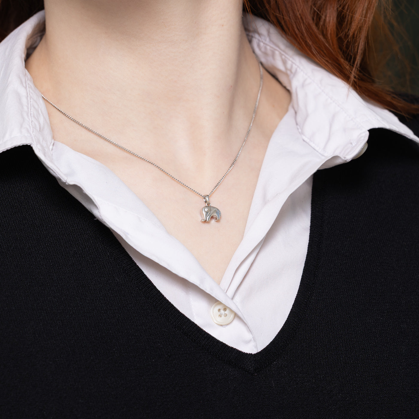Pendentif éléphant serti de diamants