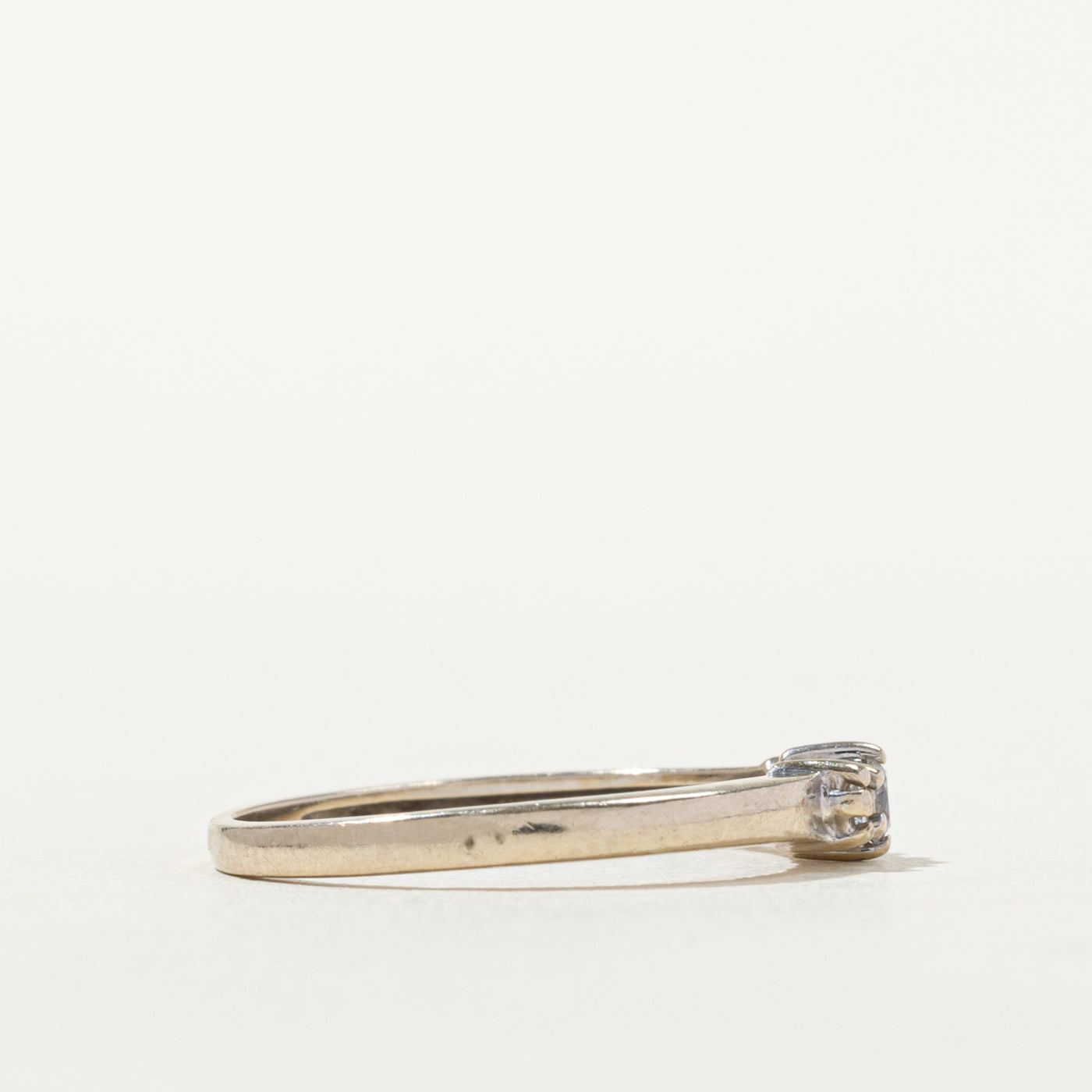 10k Three Stone Diamond Petite Ring | SZ 5.25