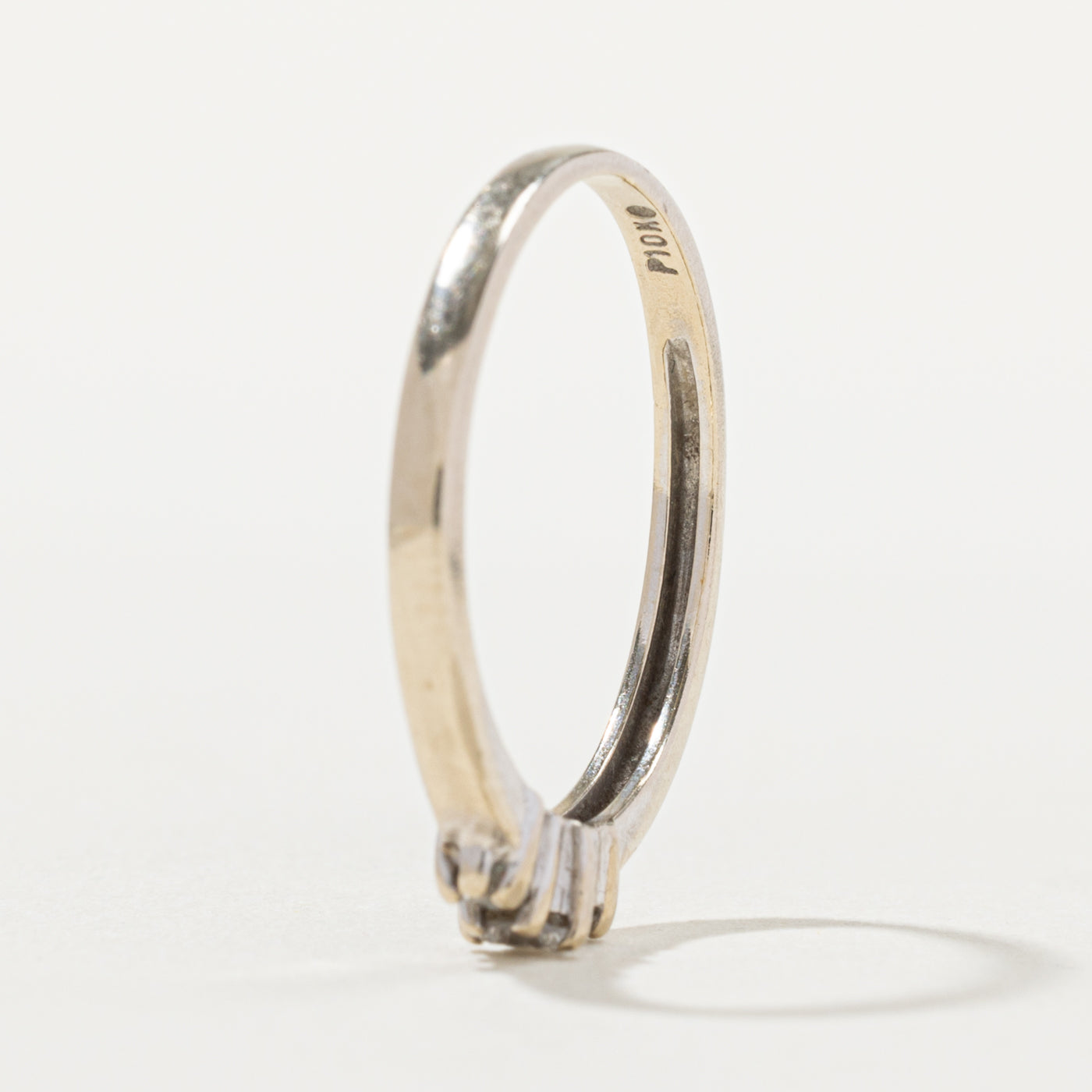 10k Three Stone Diamond Petite Ring | SZ 5.25