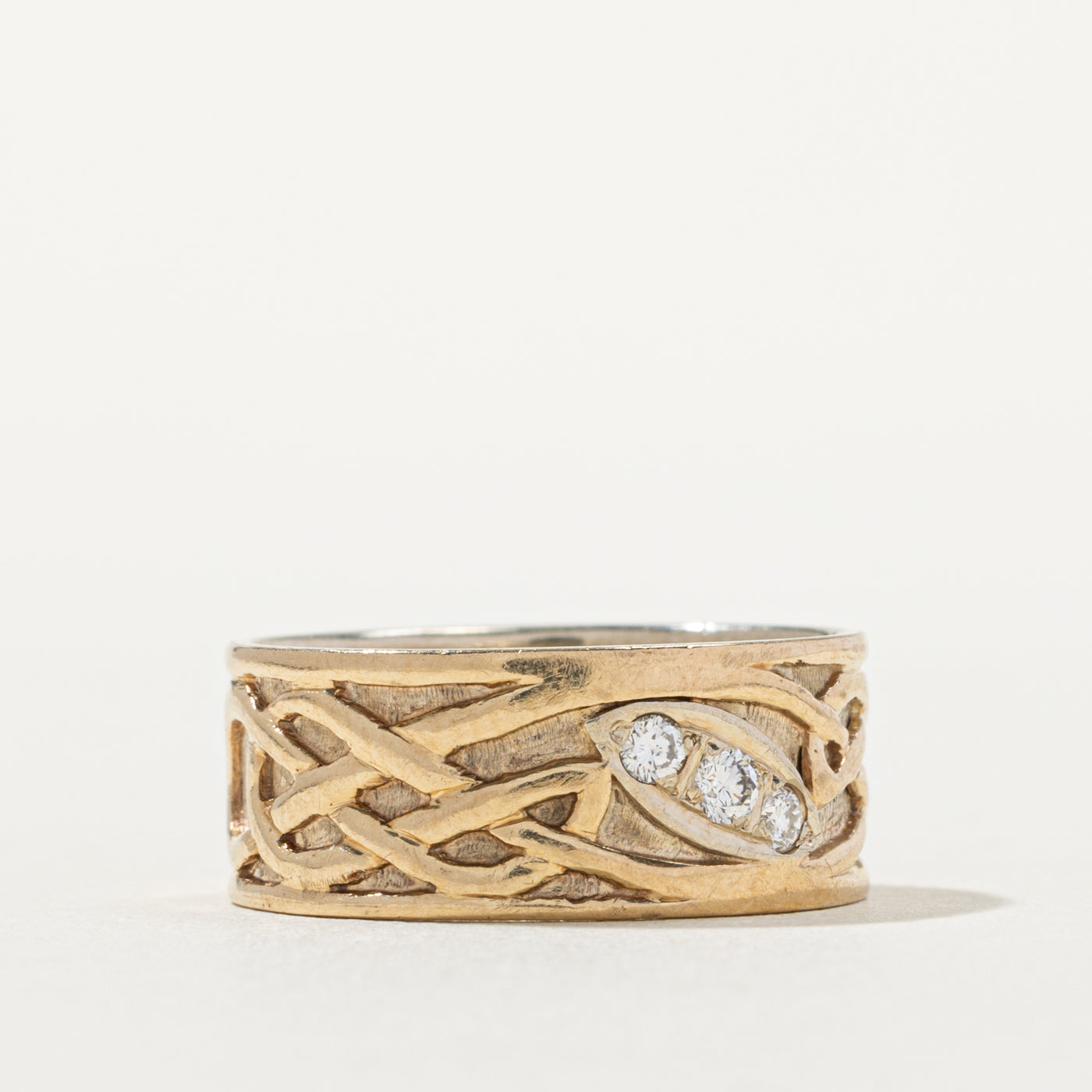 10k Diamond Embossed Celtic Band | 7.84mm | SZ 6.5