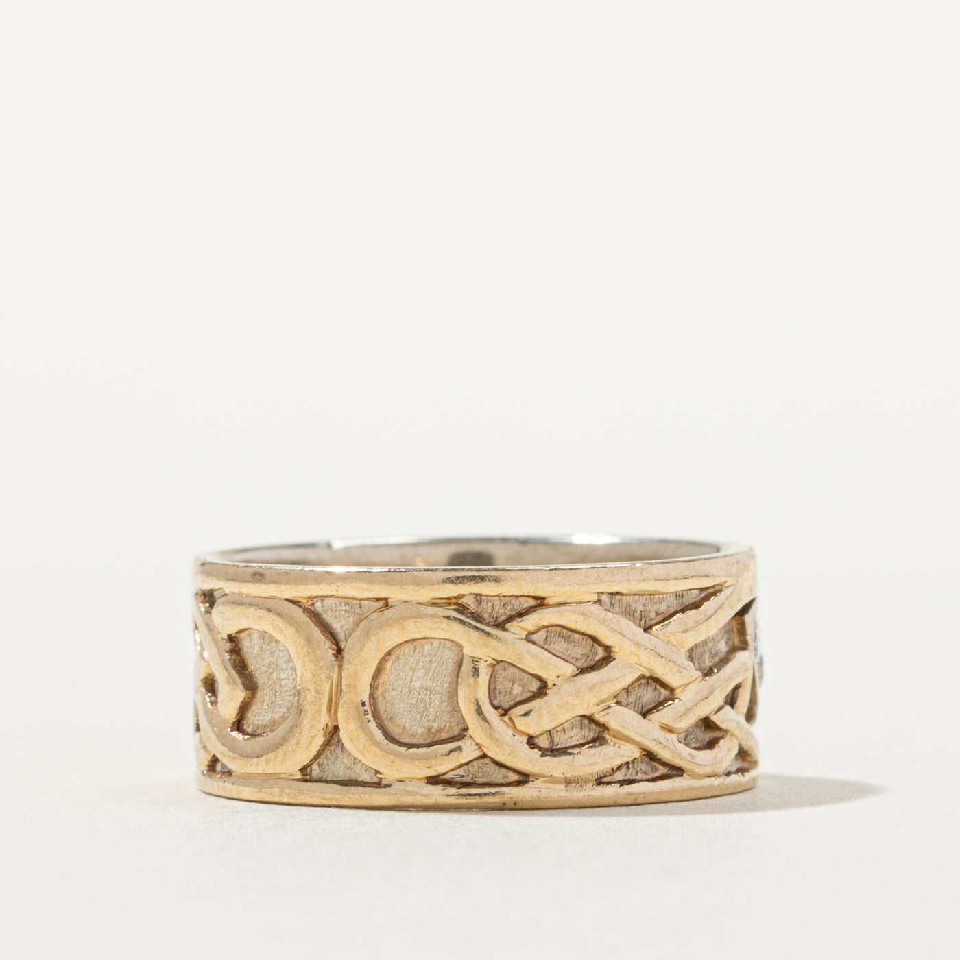 10k Diamond Embossed Celtic Band | 7.84mm | SZ 6.5