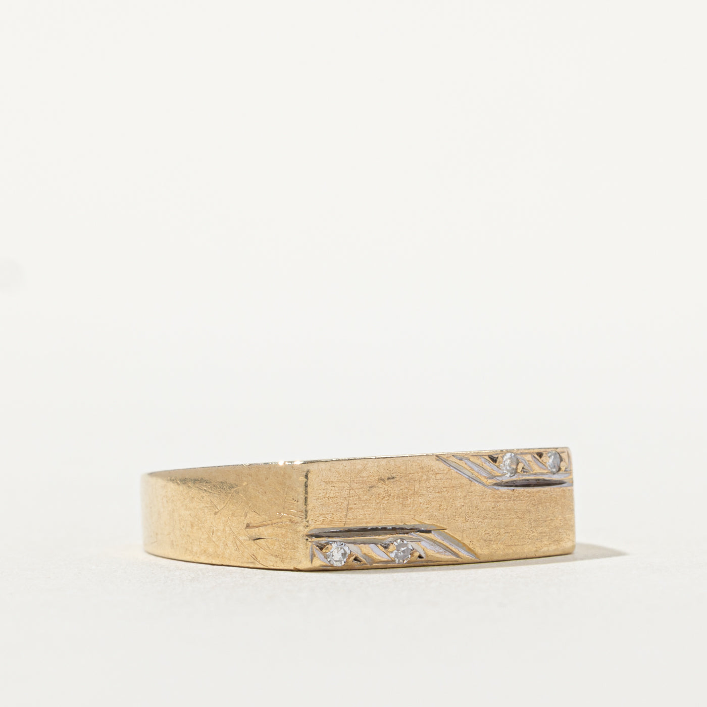 10k Diamond Corner Accented Soft Square Band | SZ 10