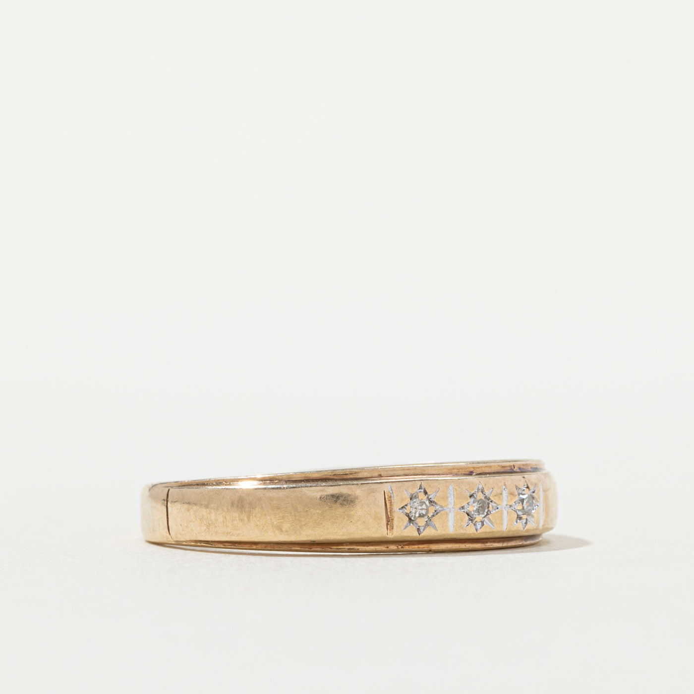10k Star Set Three Stone Diamond Band | SZ 10.75