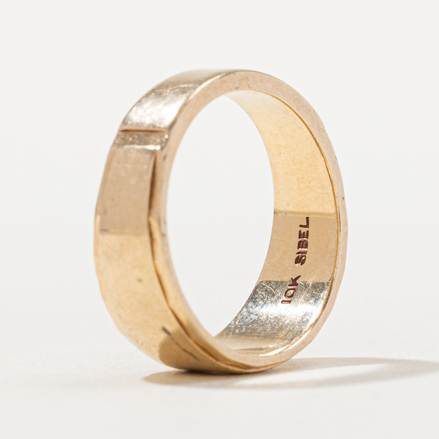 10k Single Diamond Textured Band | SZ 4.75