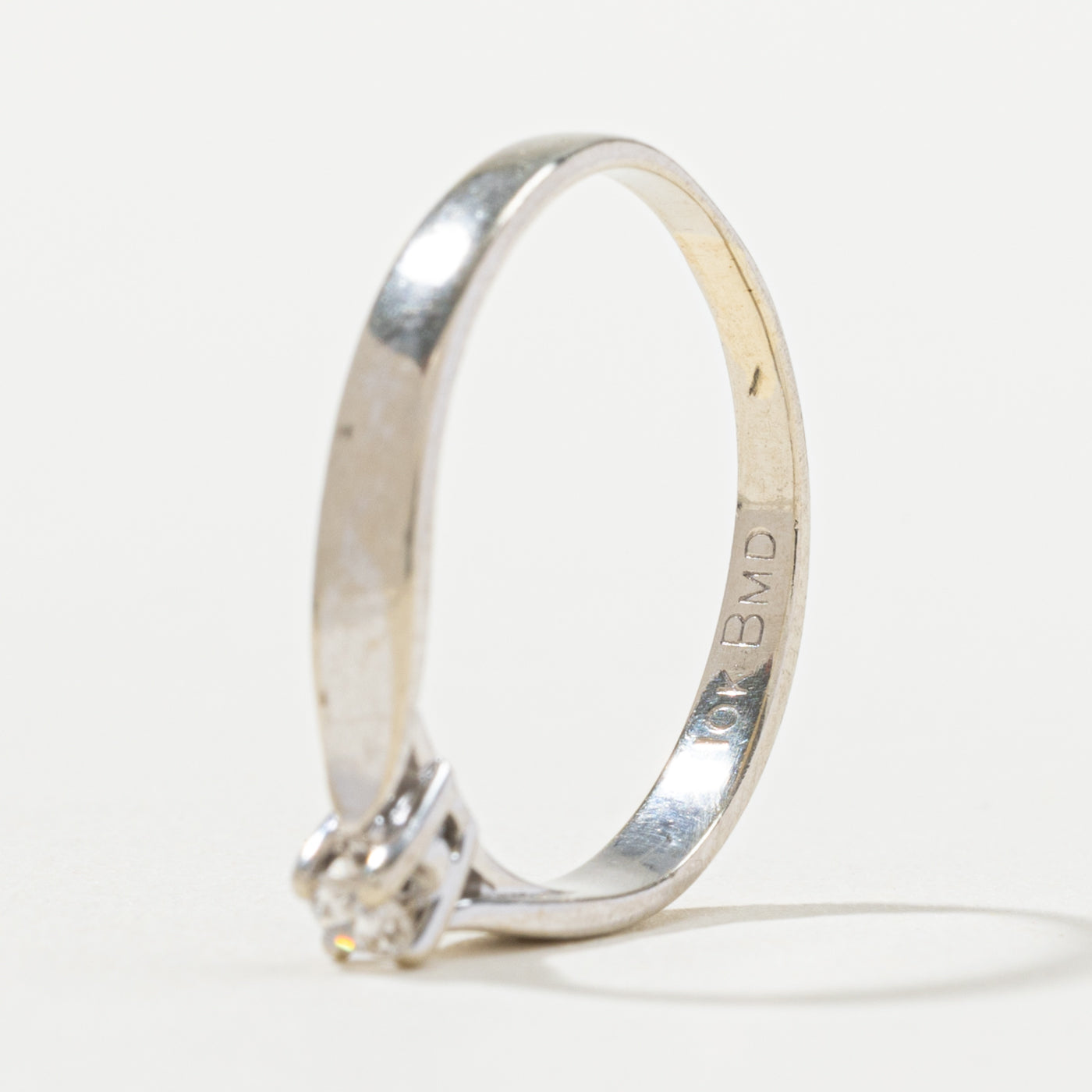 10k Round Brilliant Cut Diamond Reverse Tapered Petite Ring | SZ 5.5