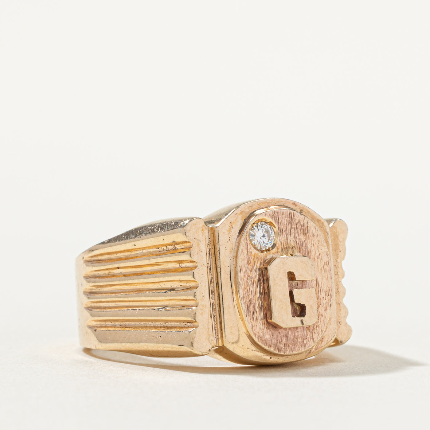 10k Diamond "G" Initial Grooved Signet Ring | SZ 9.25