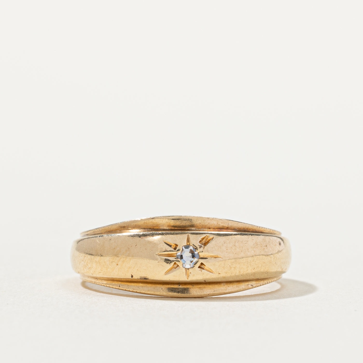 14k Star Set Diamond Grooved Band | SZ 5.5