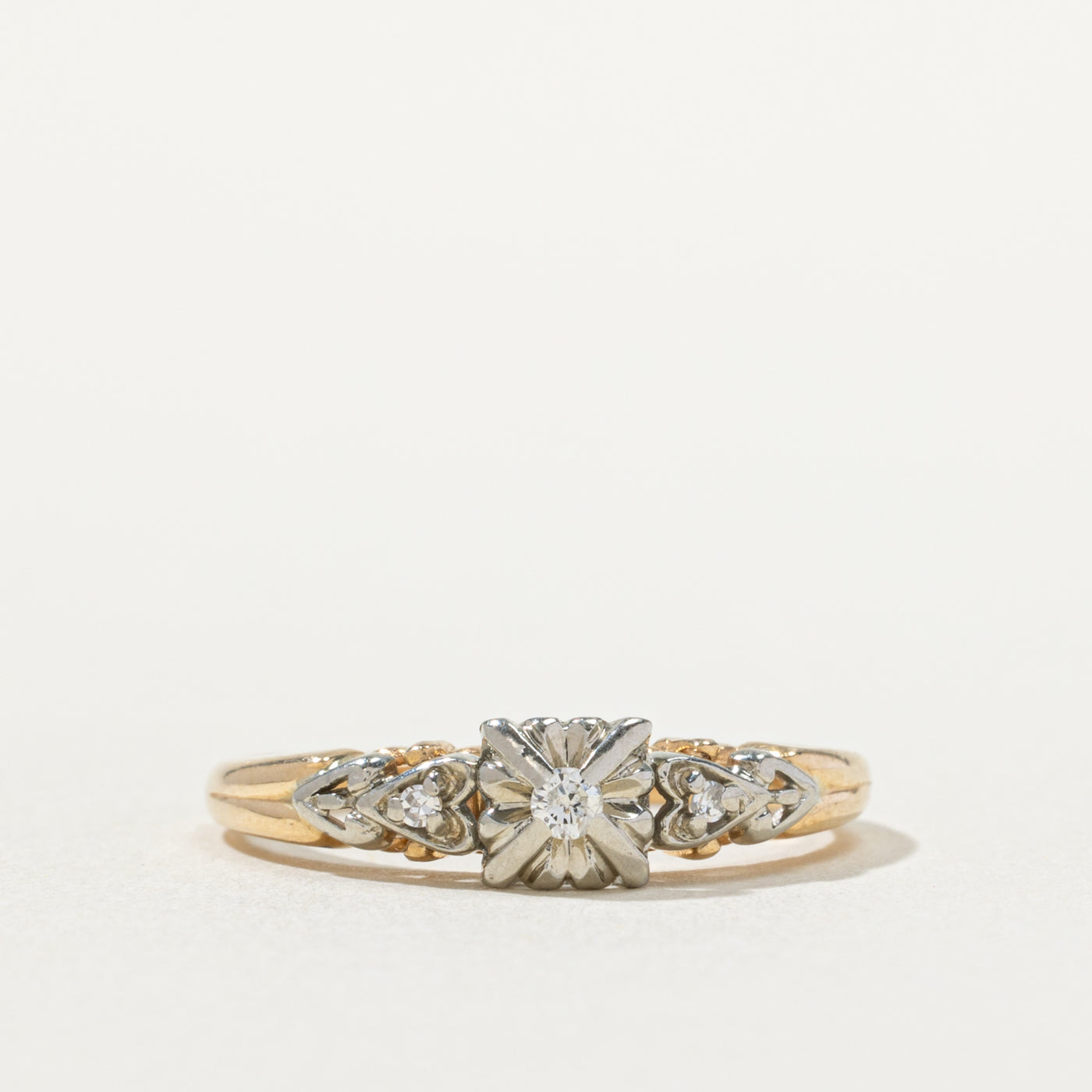 14k Illusion Set Diamond Textured Ring | SZ 5