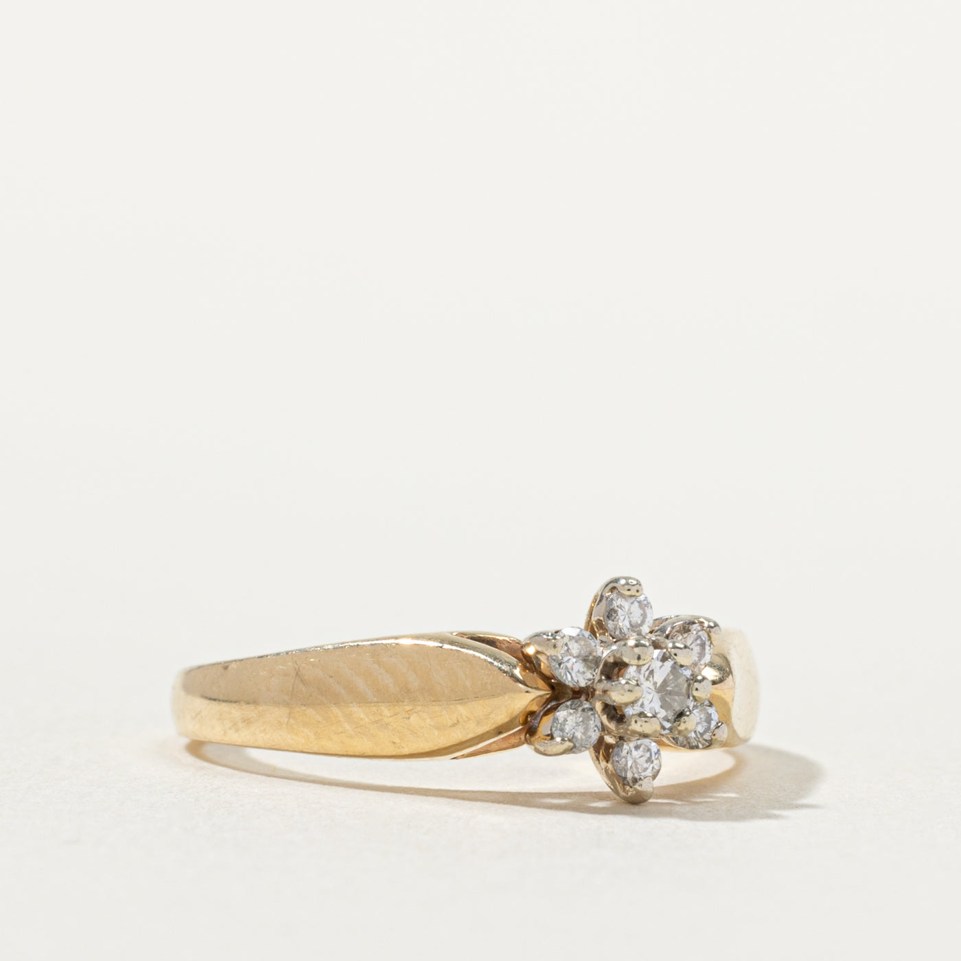 14k Diamond Cluster Floral Ring | SZ 4.75