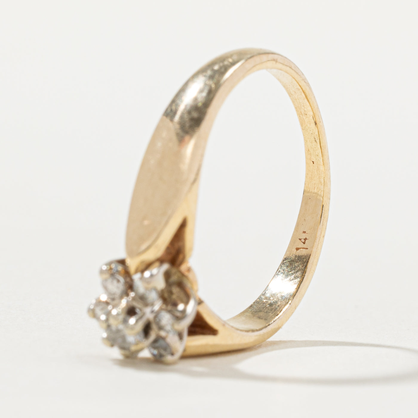14k Diamond Cluster Floral Ring | SZ 4.75