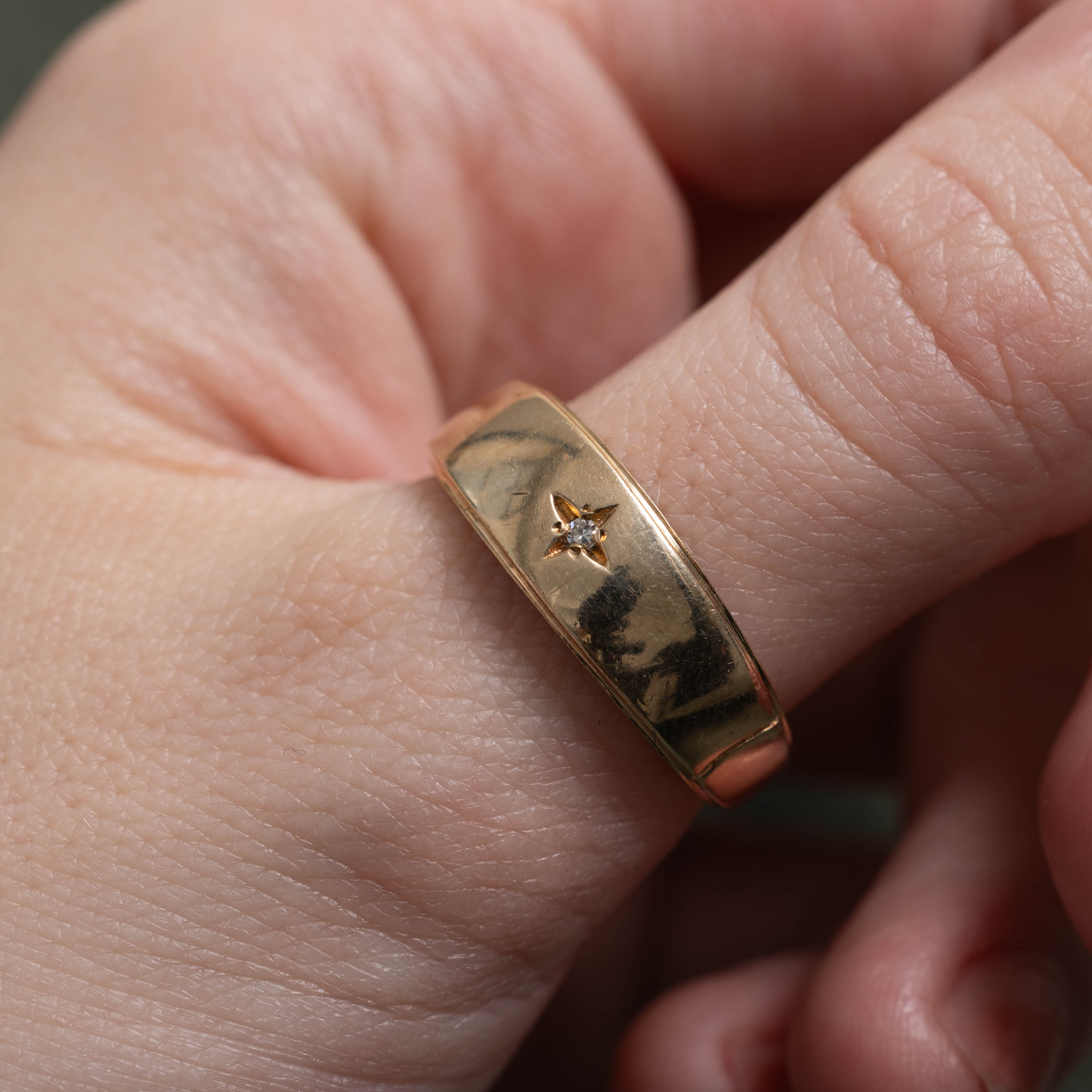 10k Star Set Diamond Band | SZ 10