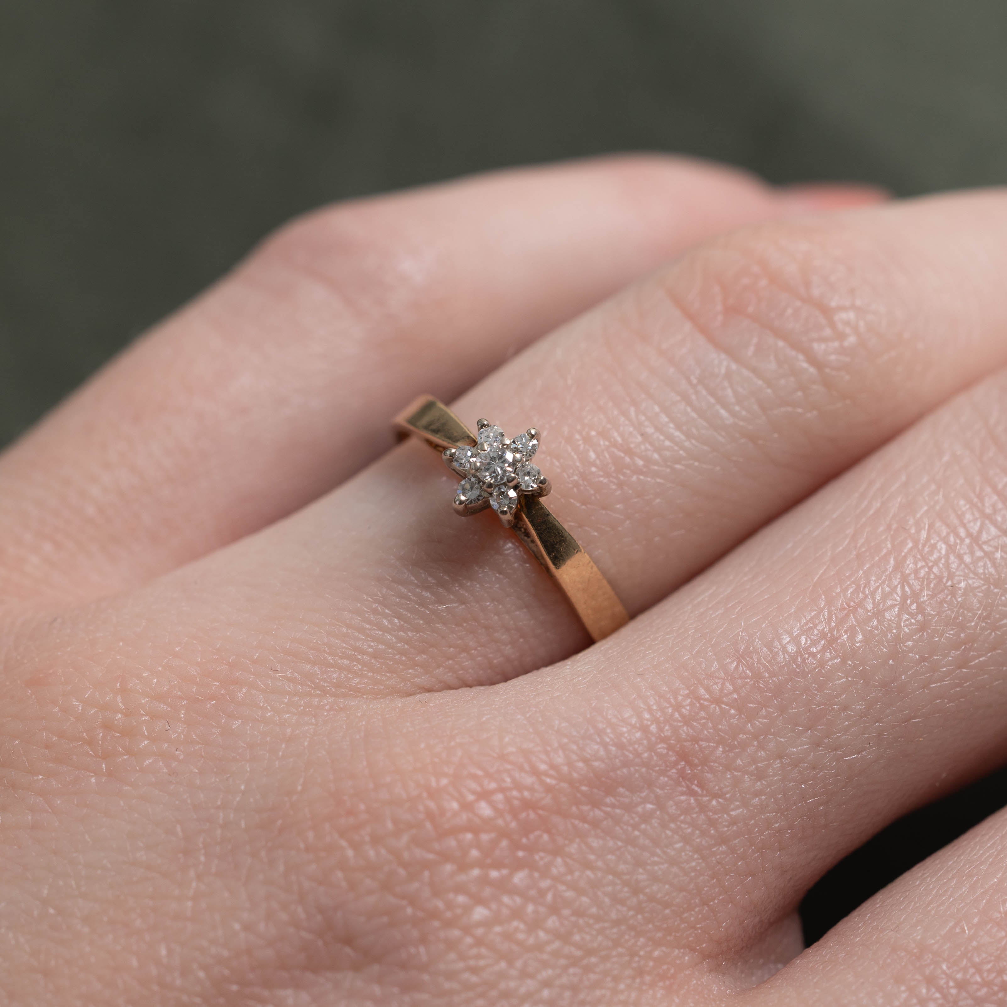 10k Diamond Floral Cluster Ring | SZ 5