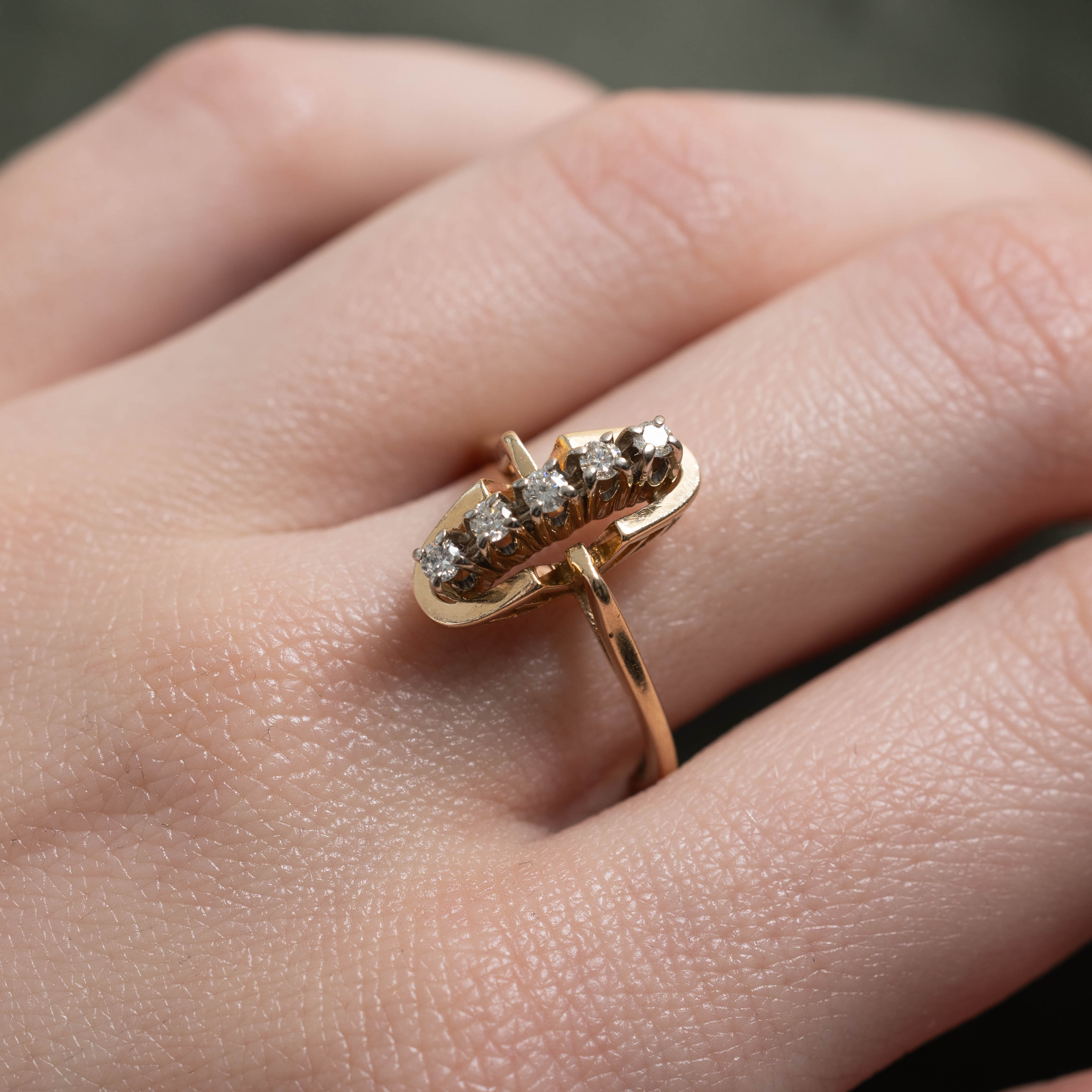 14k Five Stone Diamond Column Ring | SZ 7.75