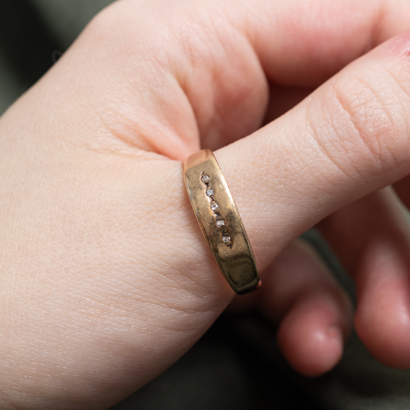 Bague texturée avec accent de diamant | Taille 15.0