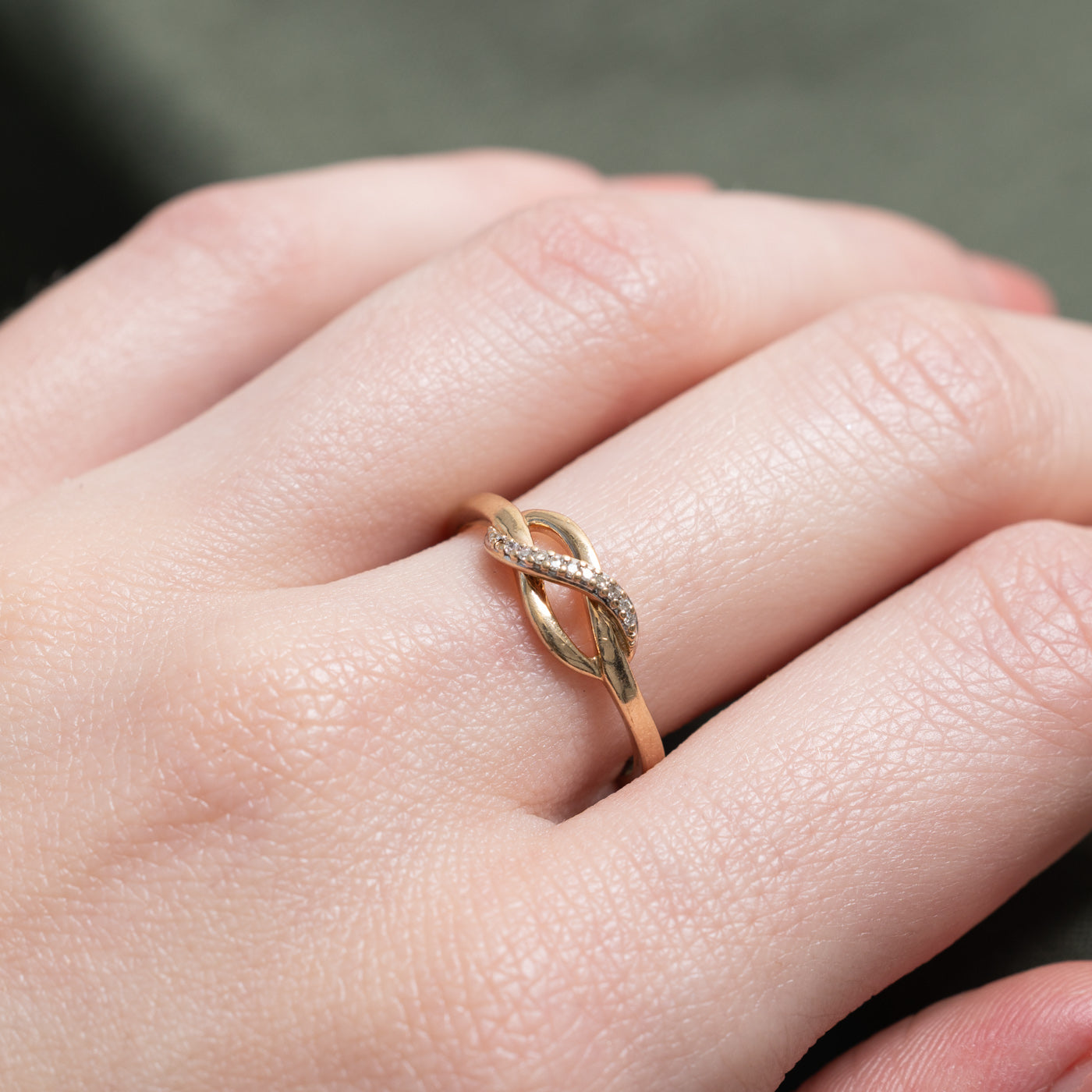 Bague en or torsadée avec diamants | Taille 7,5