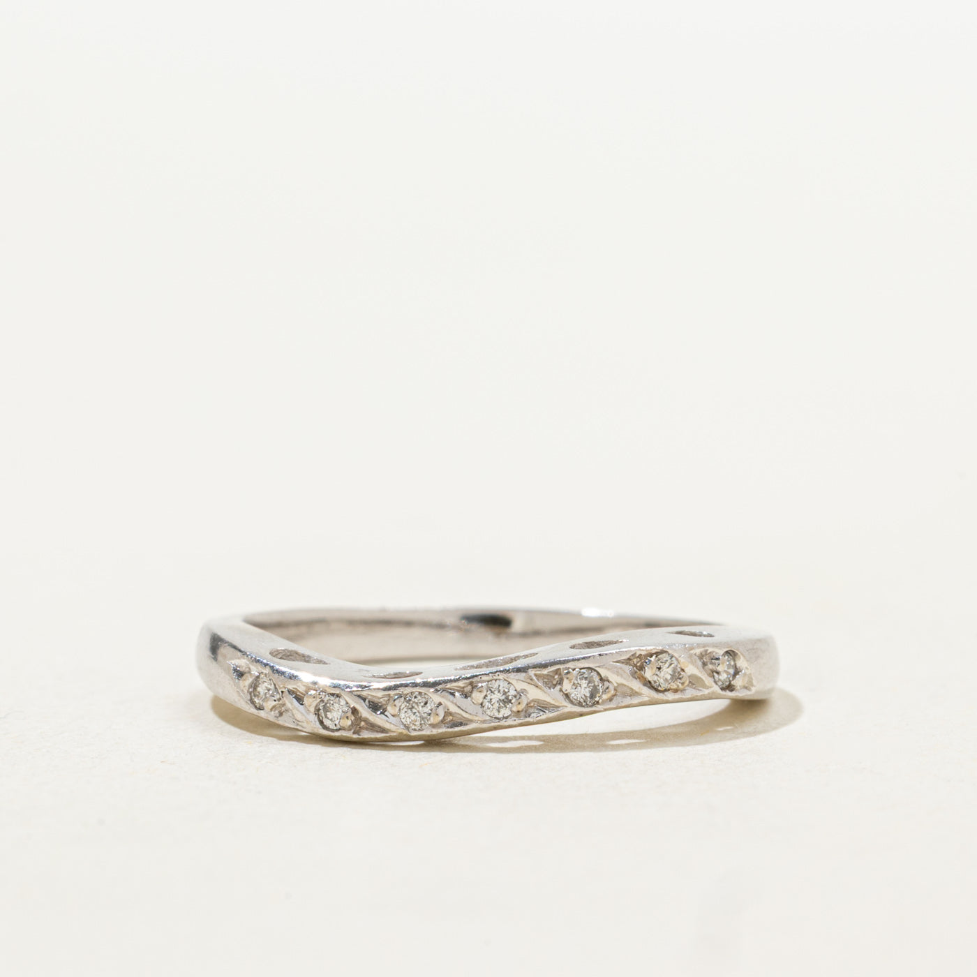 Semi Eternity Diamond Wave Band | SZ 7.5