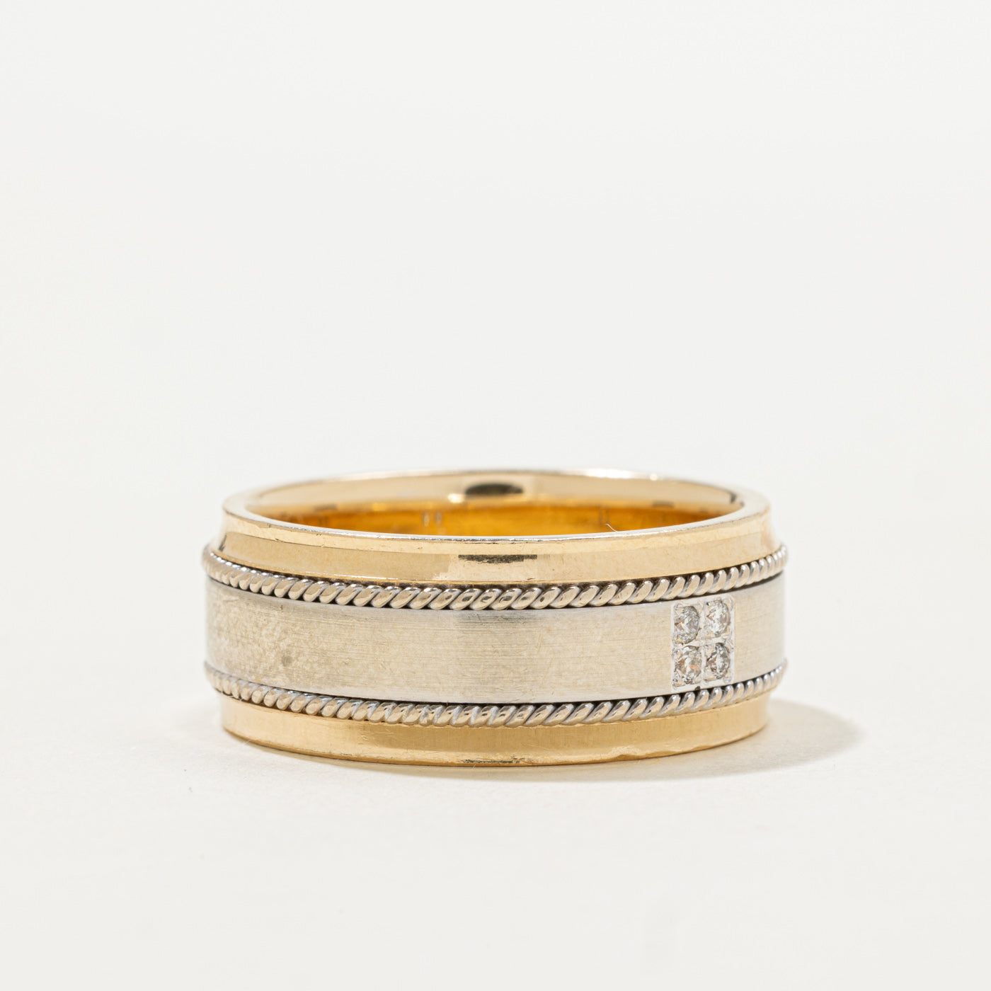 Bague bicolore avec accent de diamant | Taille 11.0