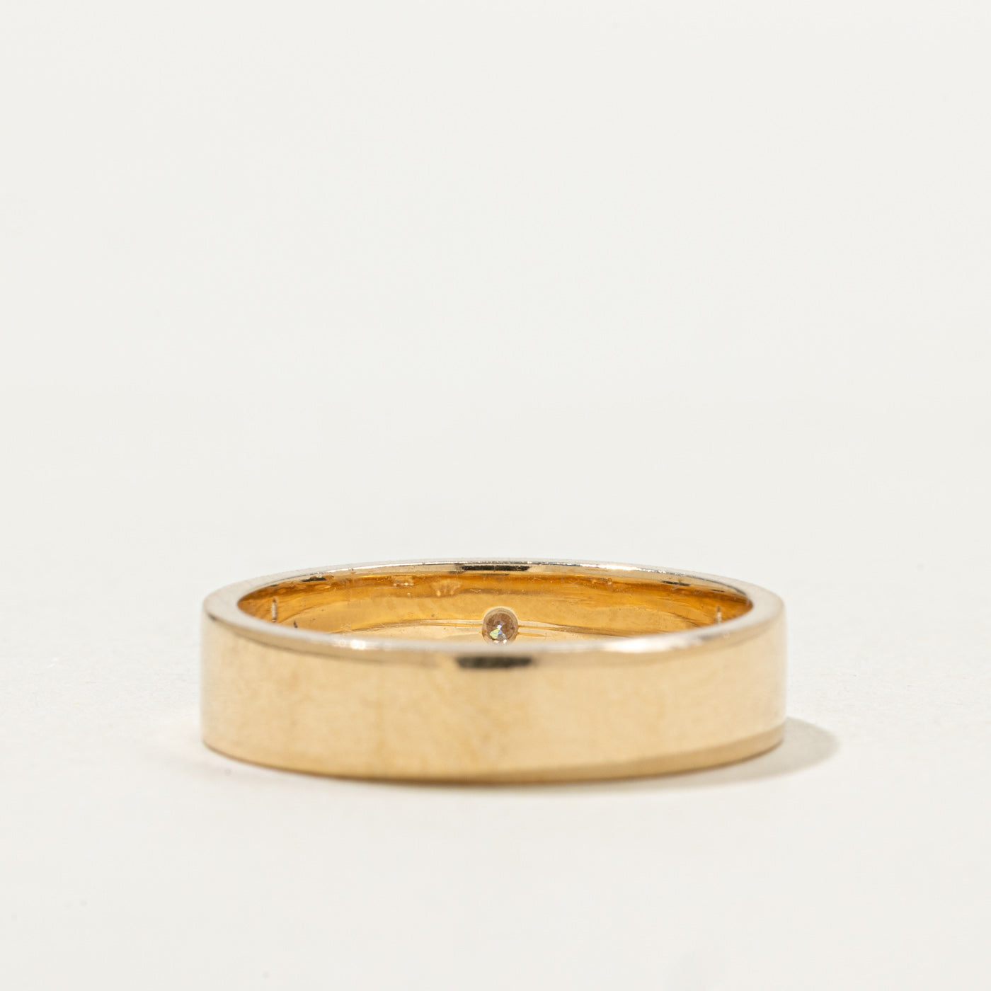 14k Yellow Gold Single Diamond Band | 4.20mm | SZ 5.25