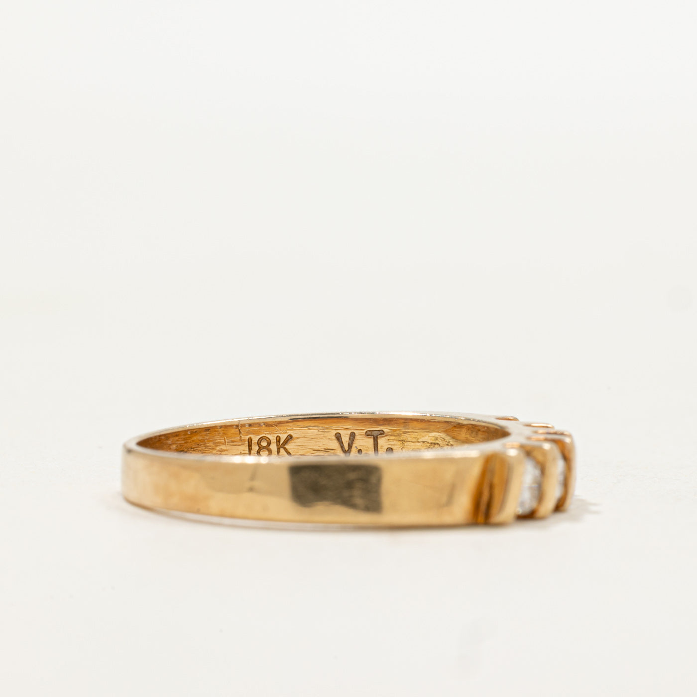 Bague sertie de cinq diamants en canal | Taille 7.0