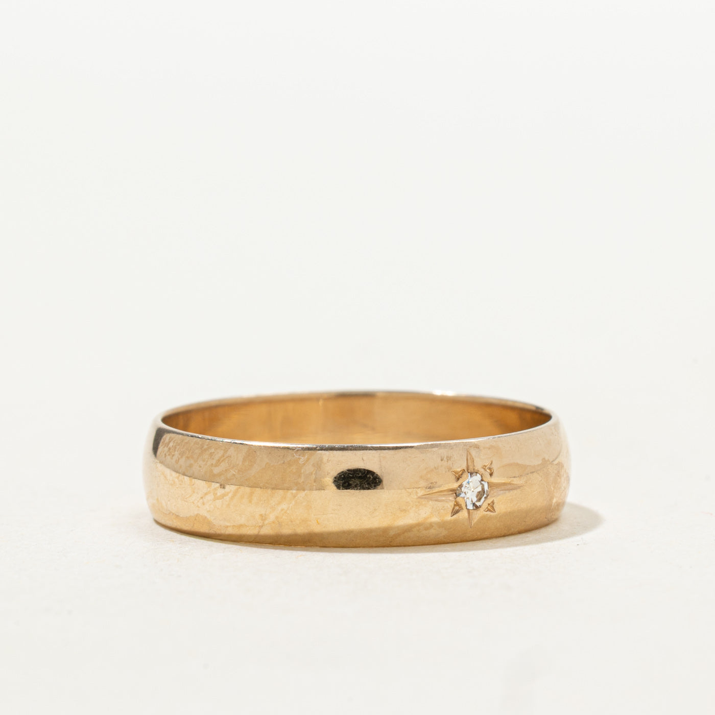 Single Star Set Diamond Band | SZ 9.5