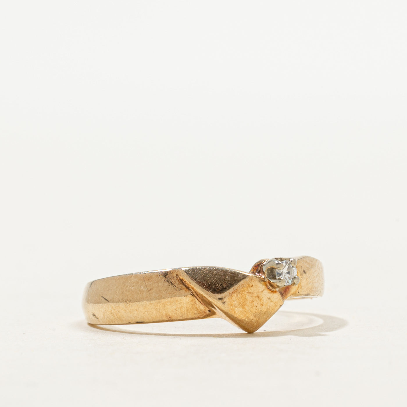 Bague géométrique avec un seul diamant | Taille 6,75