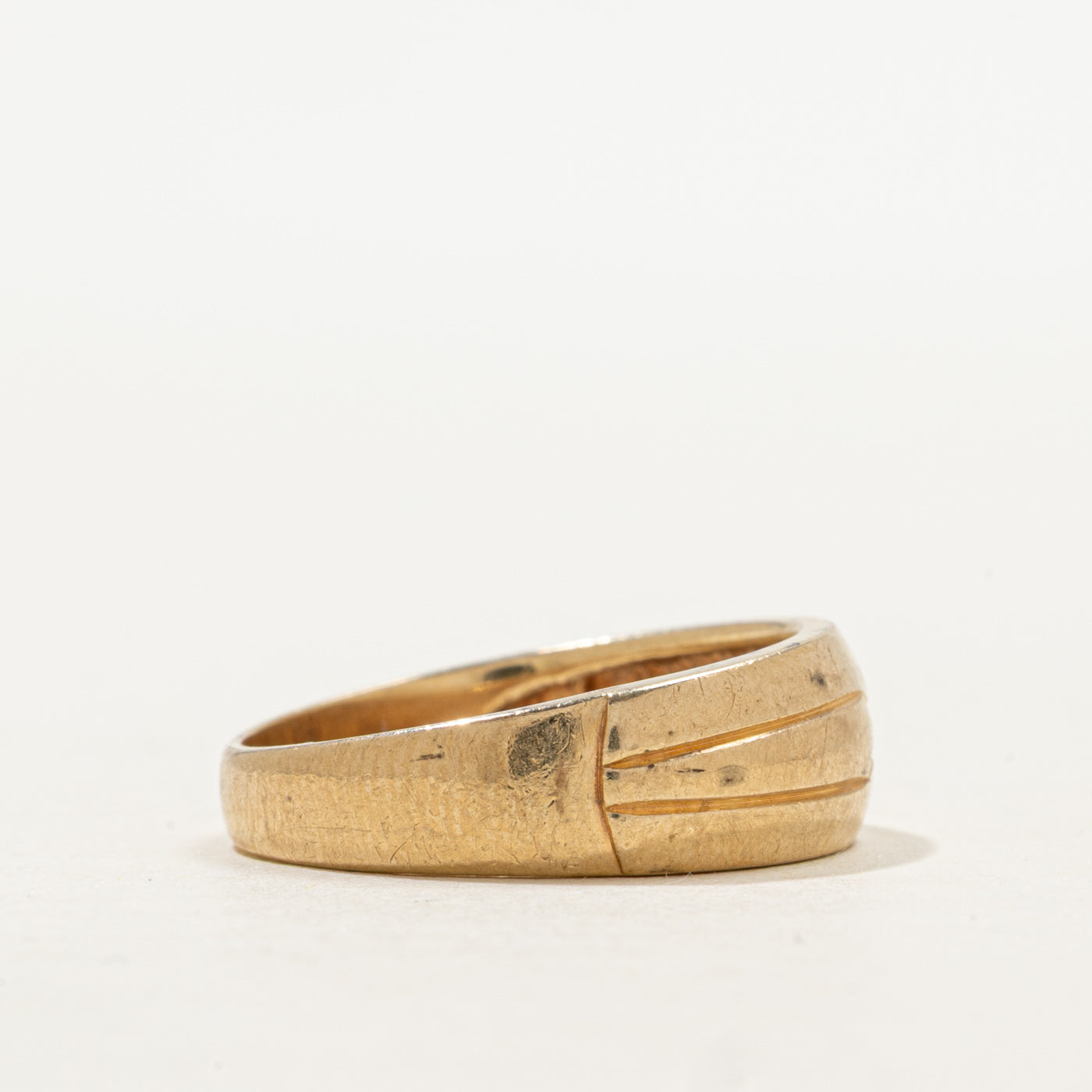 Star Set Diamond Grooved Band | SZ 8.25