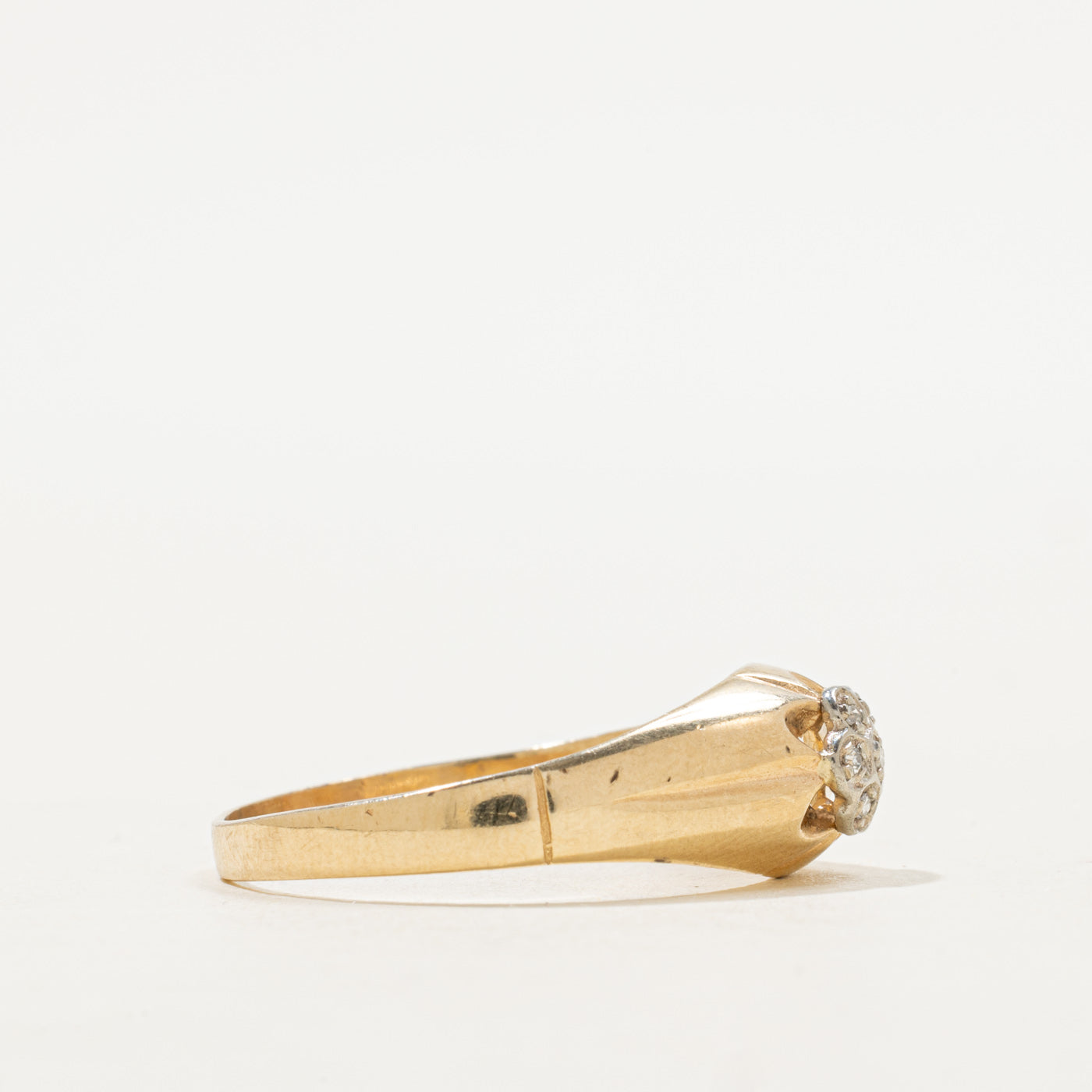 Bague dôme à motif floral en diamant | Taille 12.0