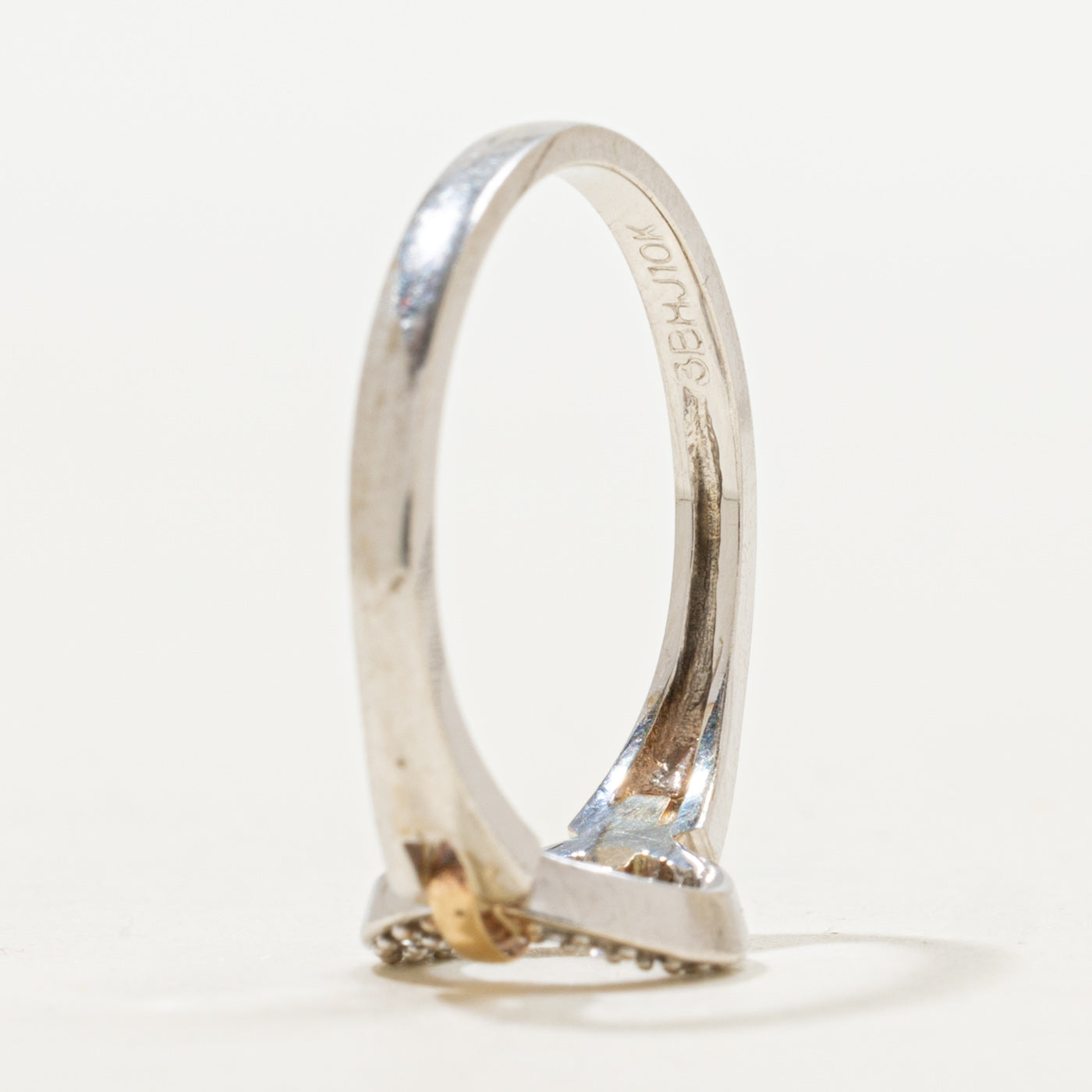 Diamond Cirlce Buckle Ring | SZ 6.25