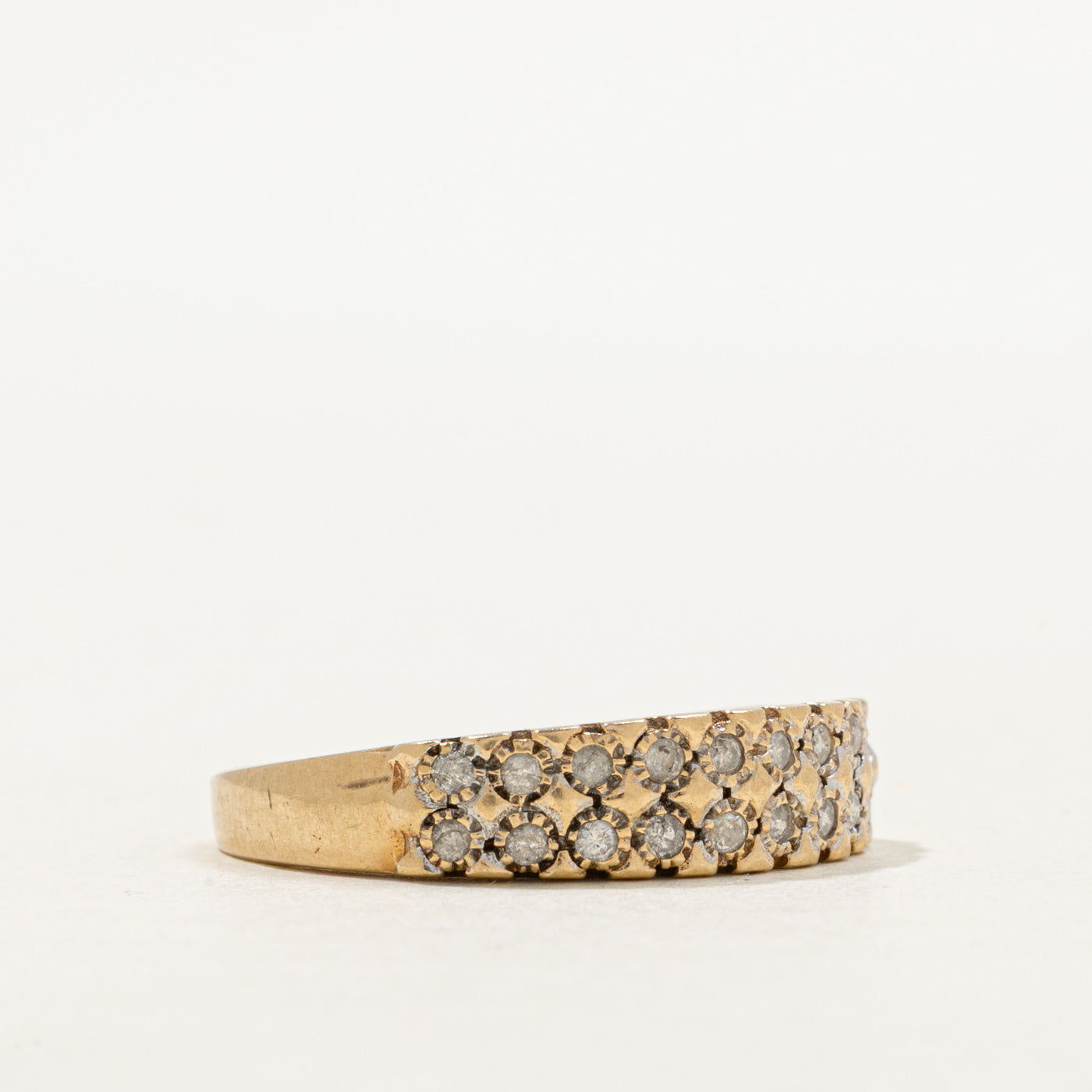 Double Row Illusion Set Diamond Textured Band | SZ 8.0