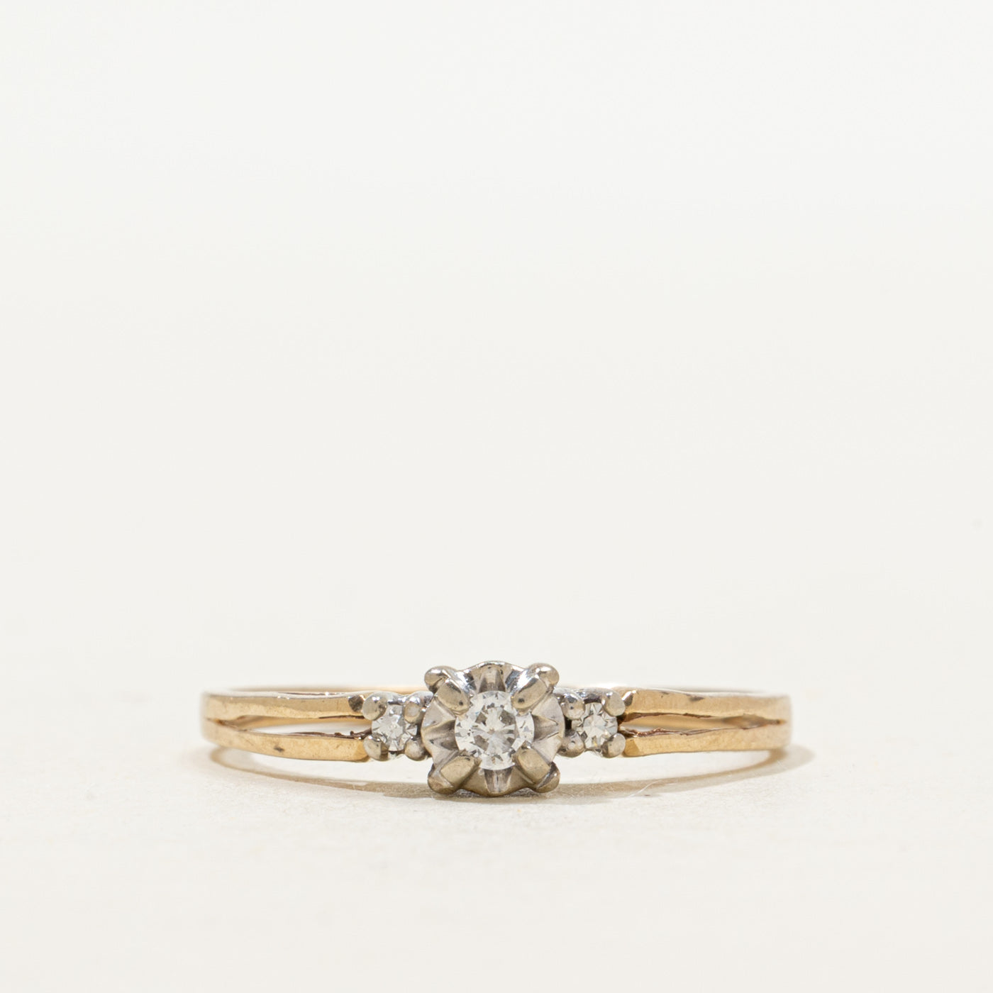 Bague à anneau fendu sertie de diamants illusion | Taille 6,5