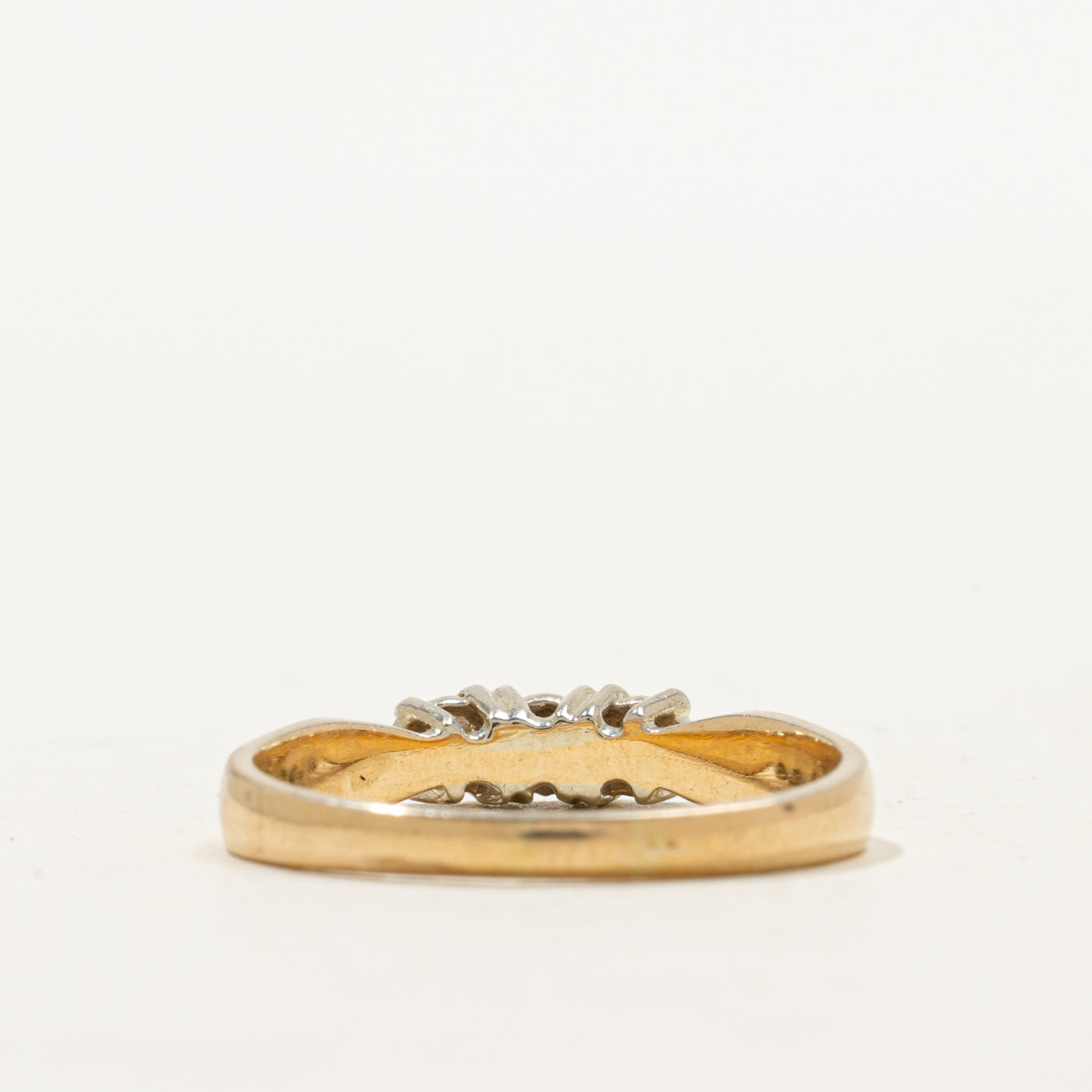 Three Stone Diamond Ring | SZ 6.75